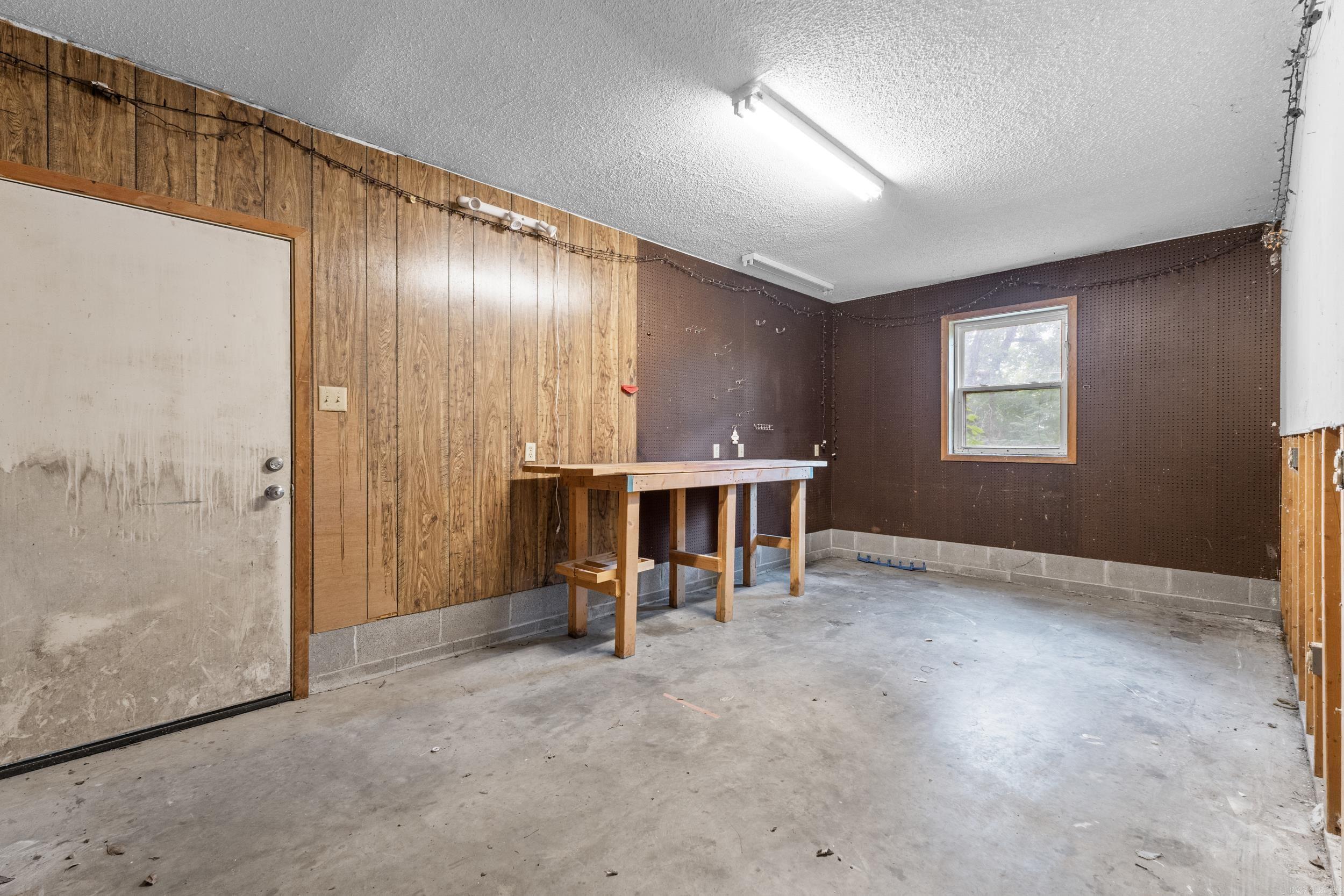 22 E Hill  Conway, AR