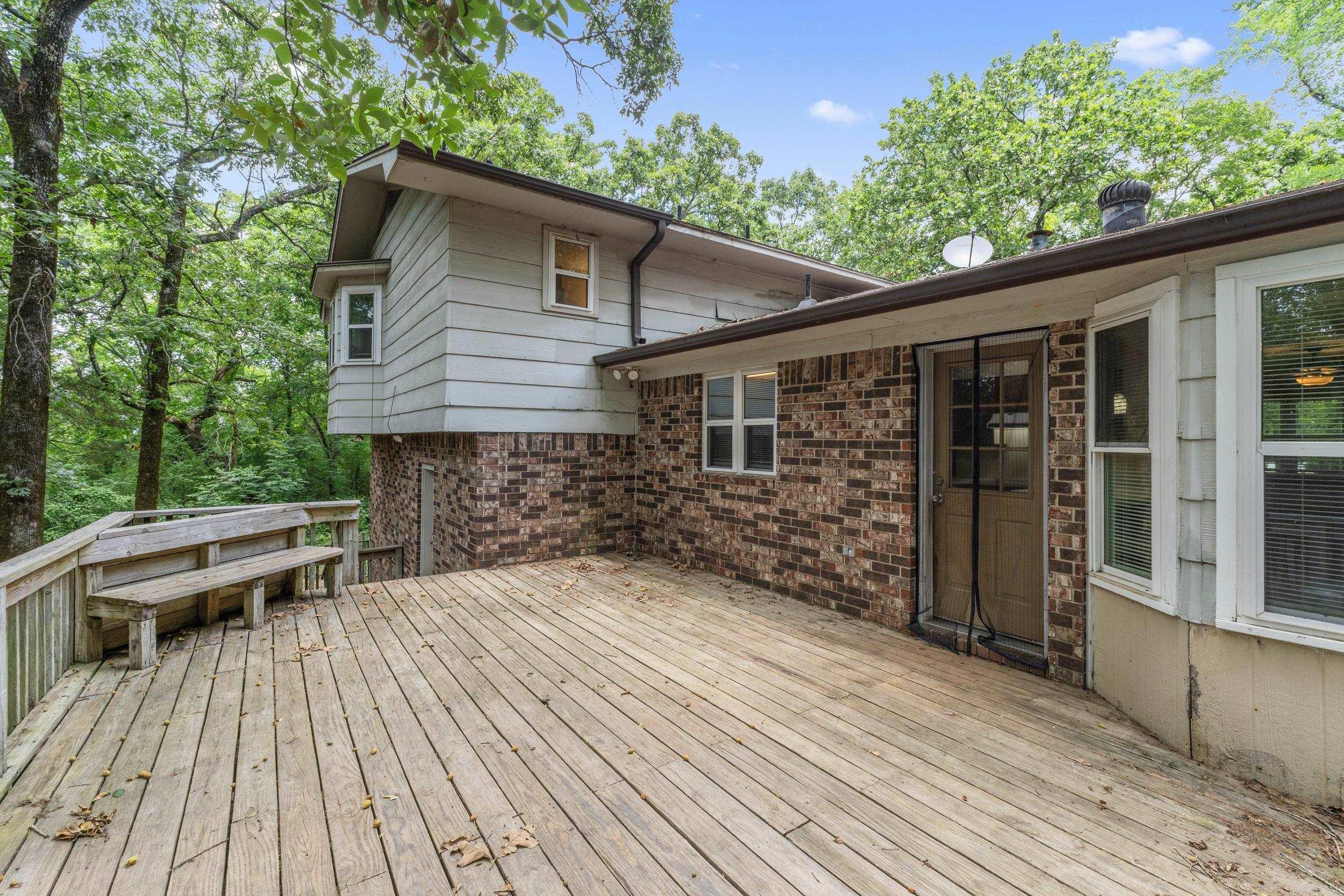 22 E Hill  Conway, AR