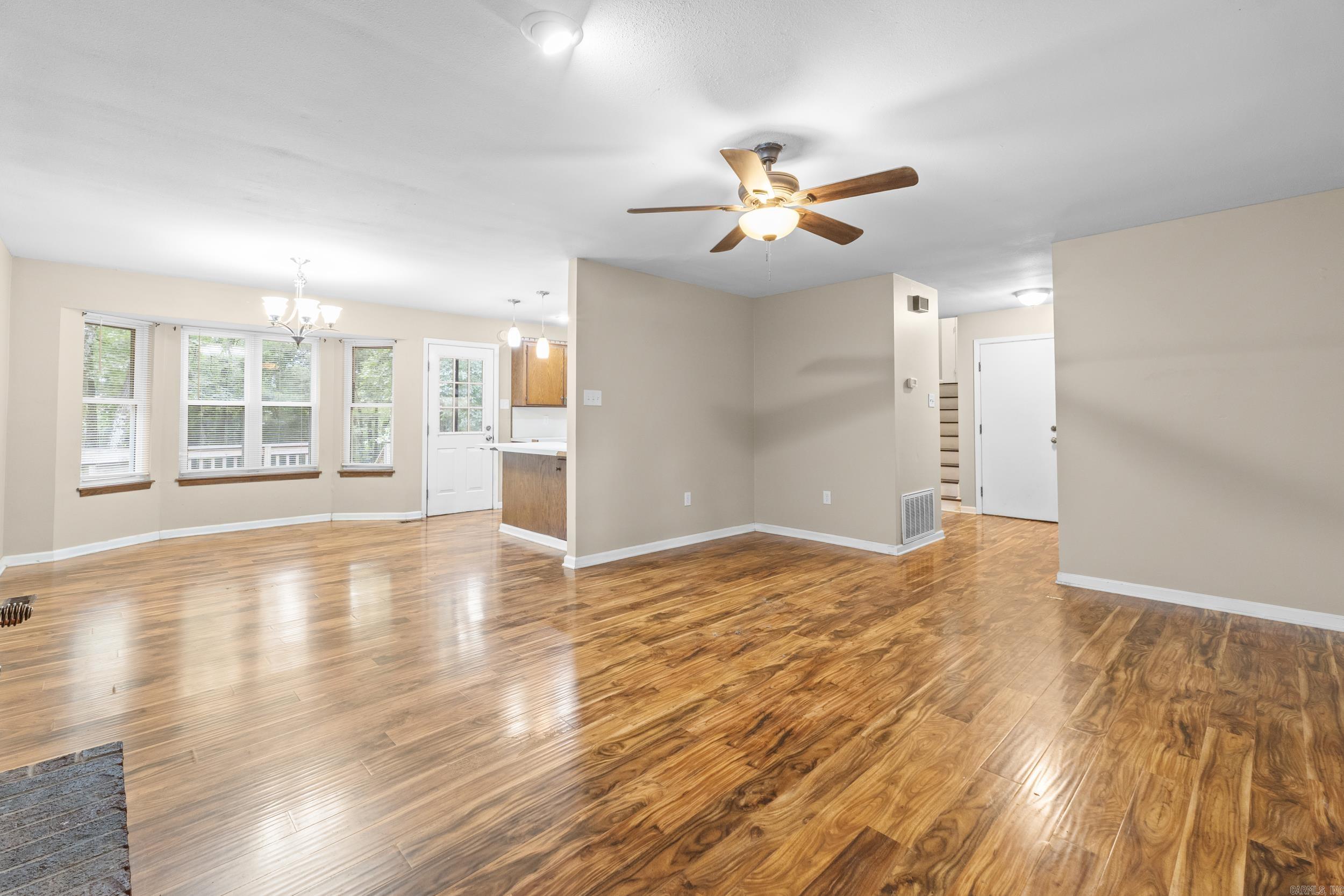 22 E Hill  Conway, AR