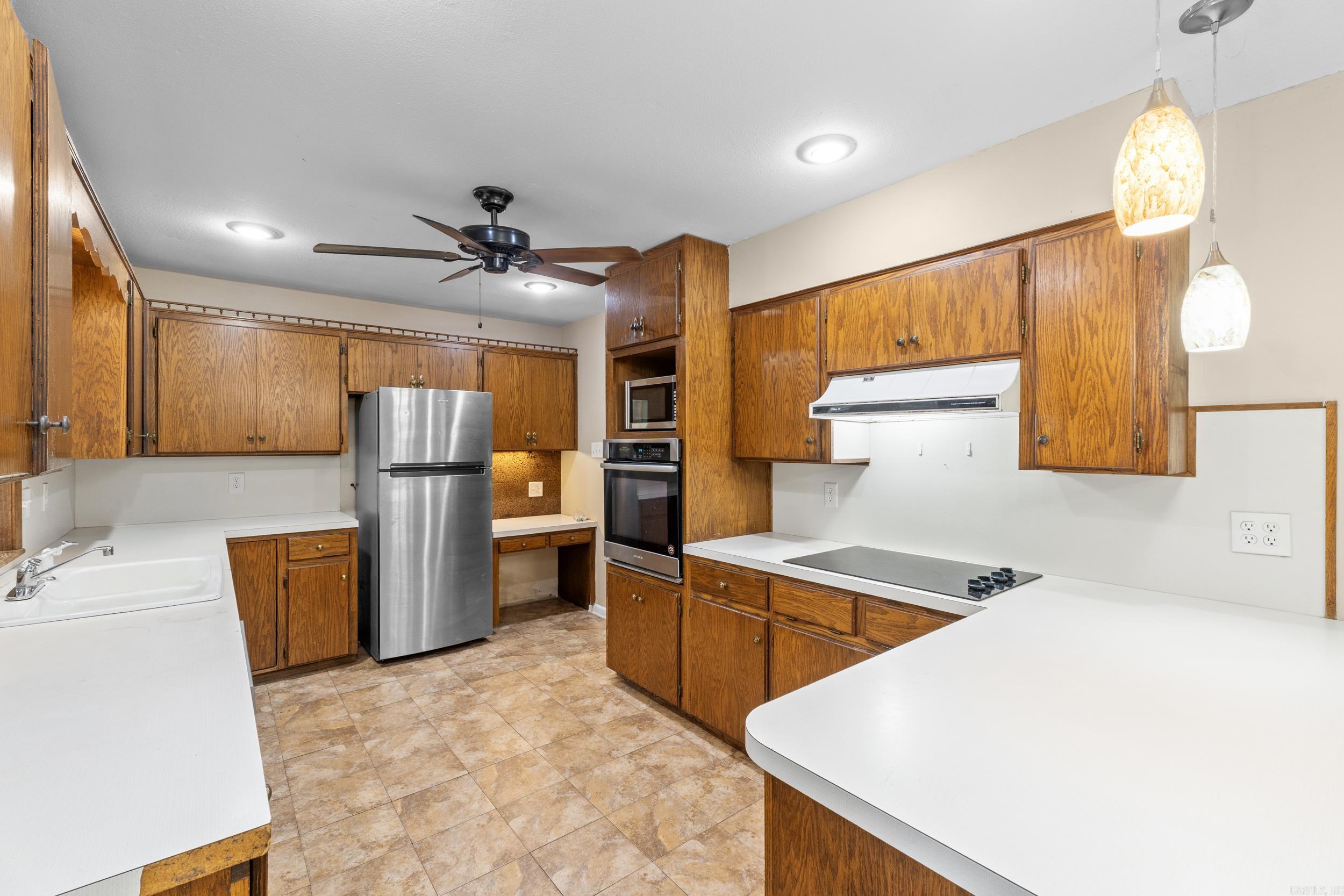 22 E Hill  Conway, AR