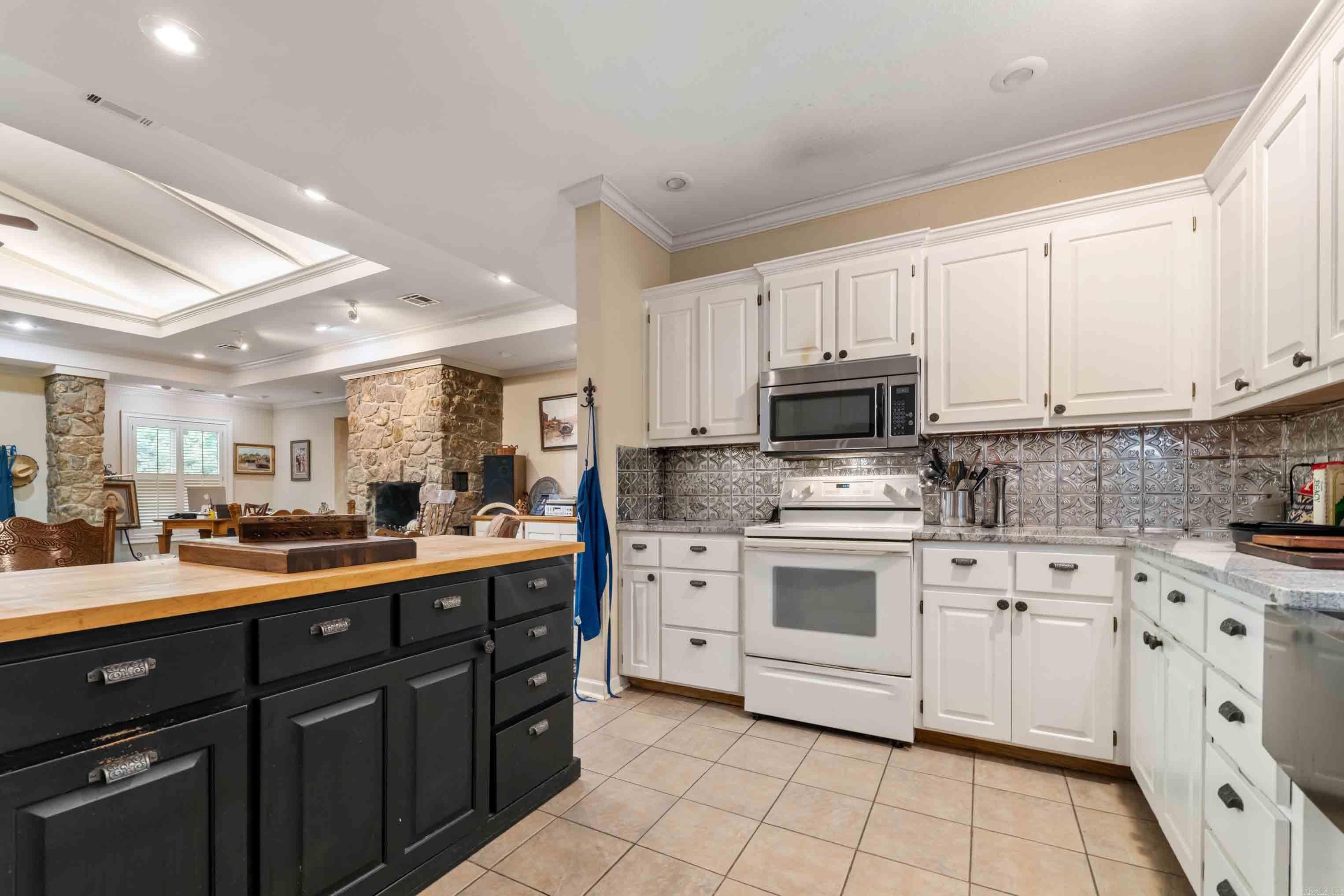 2312 Riverbend Rd.  Heber Springs, AR