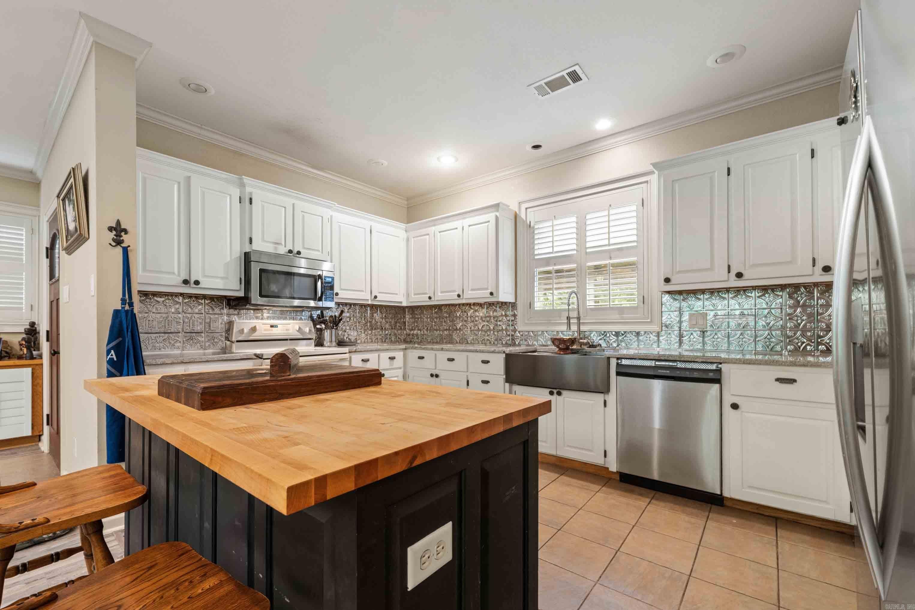 2312 Riverbend Rd.  Heber Springs, AR