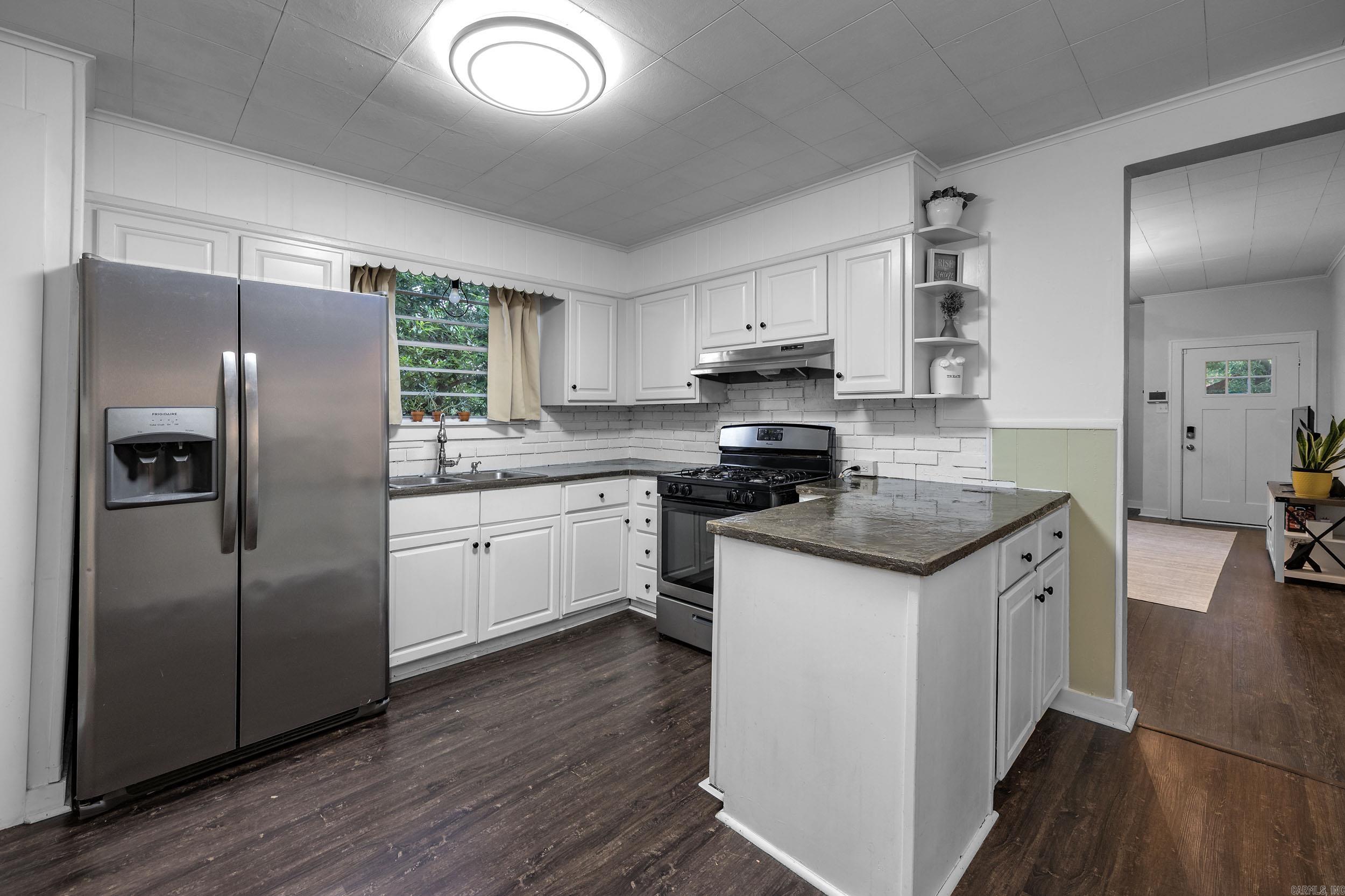223 S Oak St.  Little Rock, AR