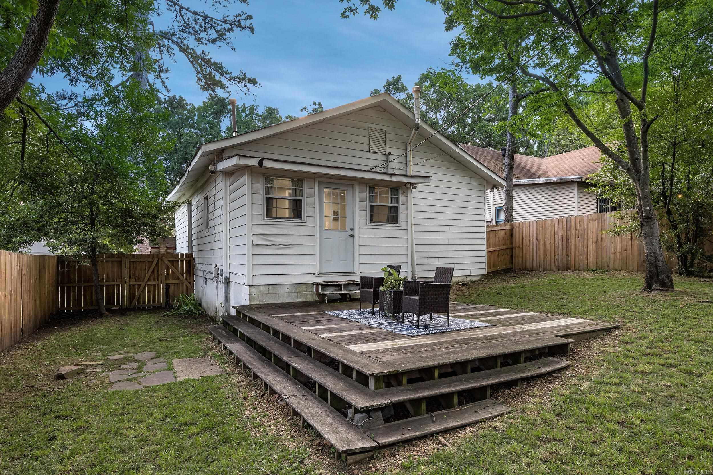 223 S Oak St.  Little Rock, AR