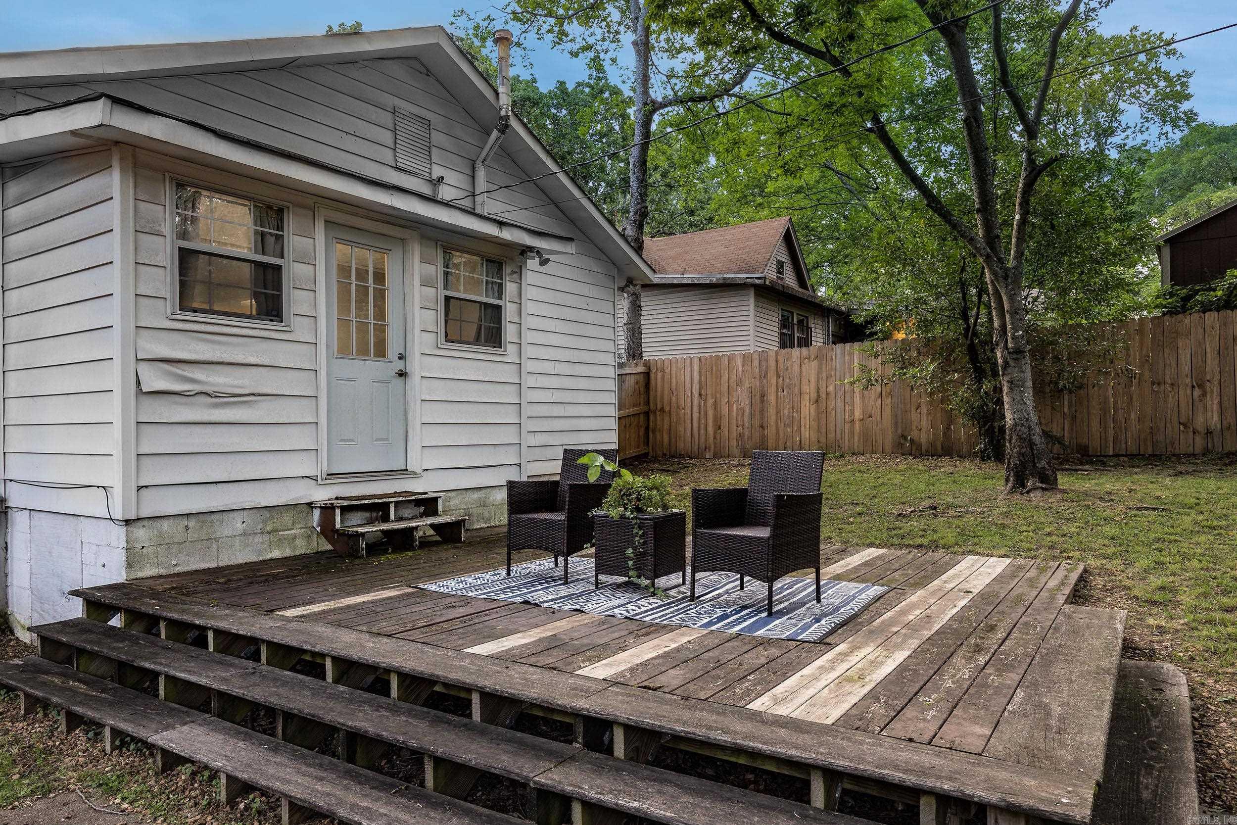 223 S Oak St.  Little Rock, AR