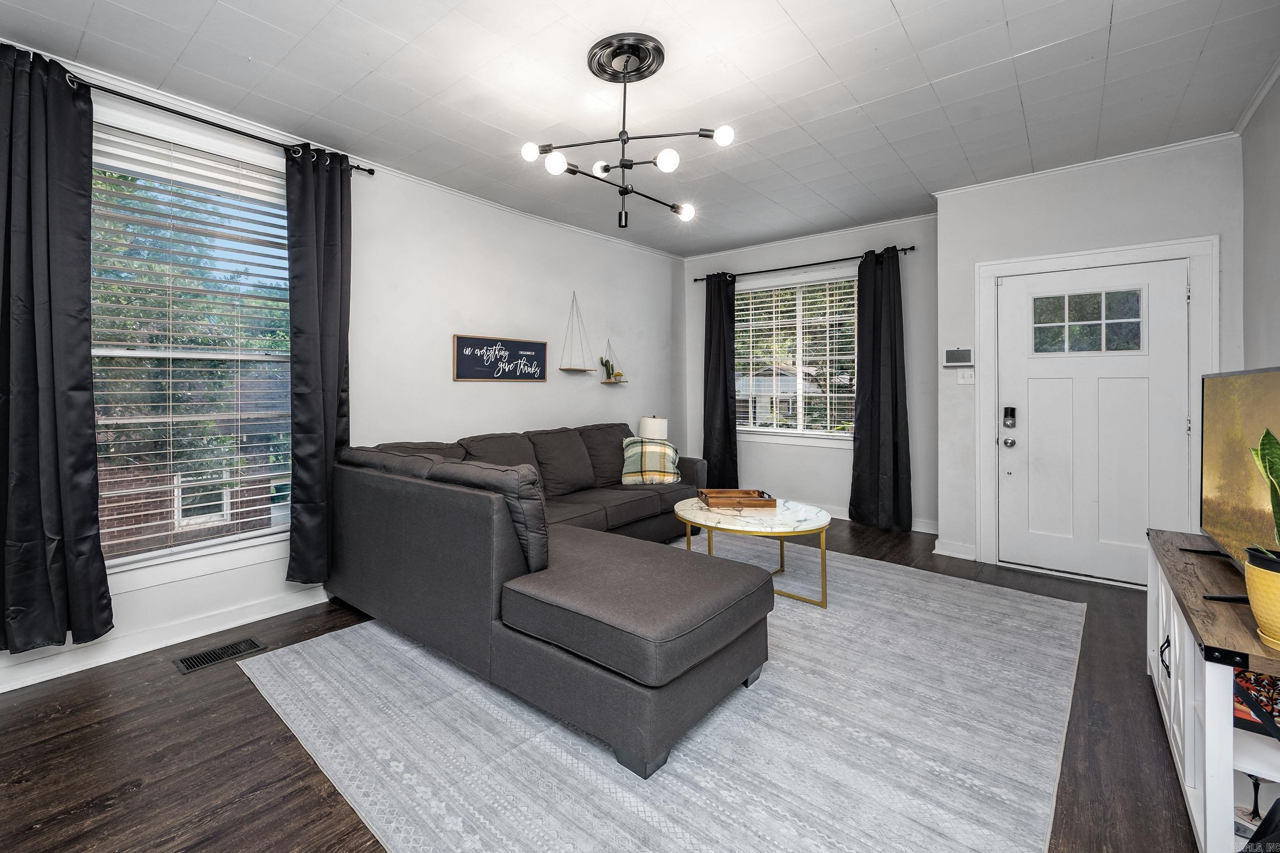 223 S Oak St.  Little Rock, AR