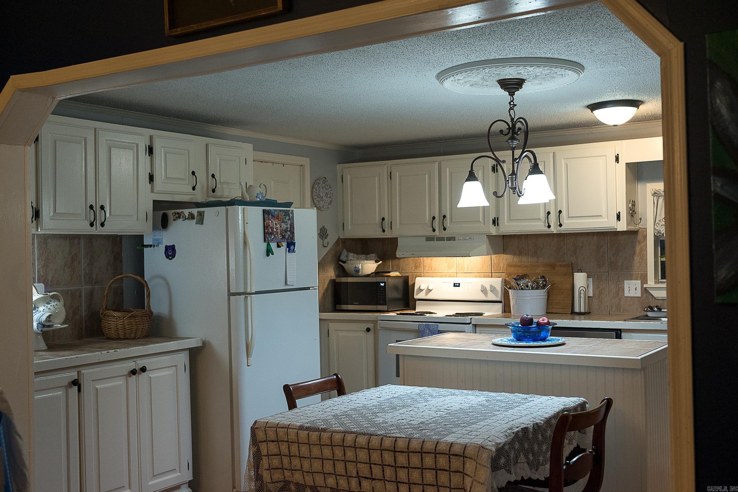 13717 Terry  Ward, AR