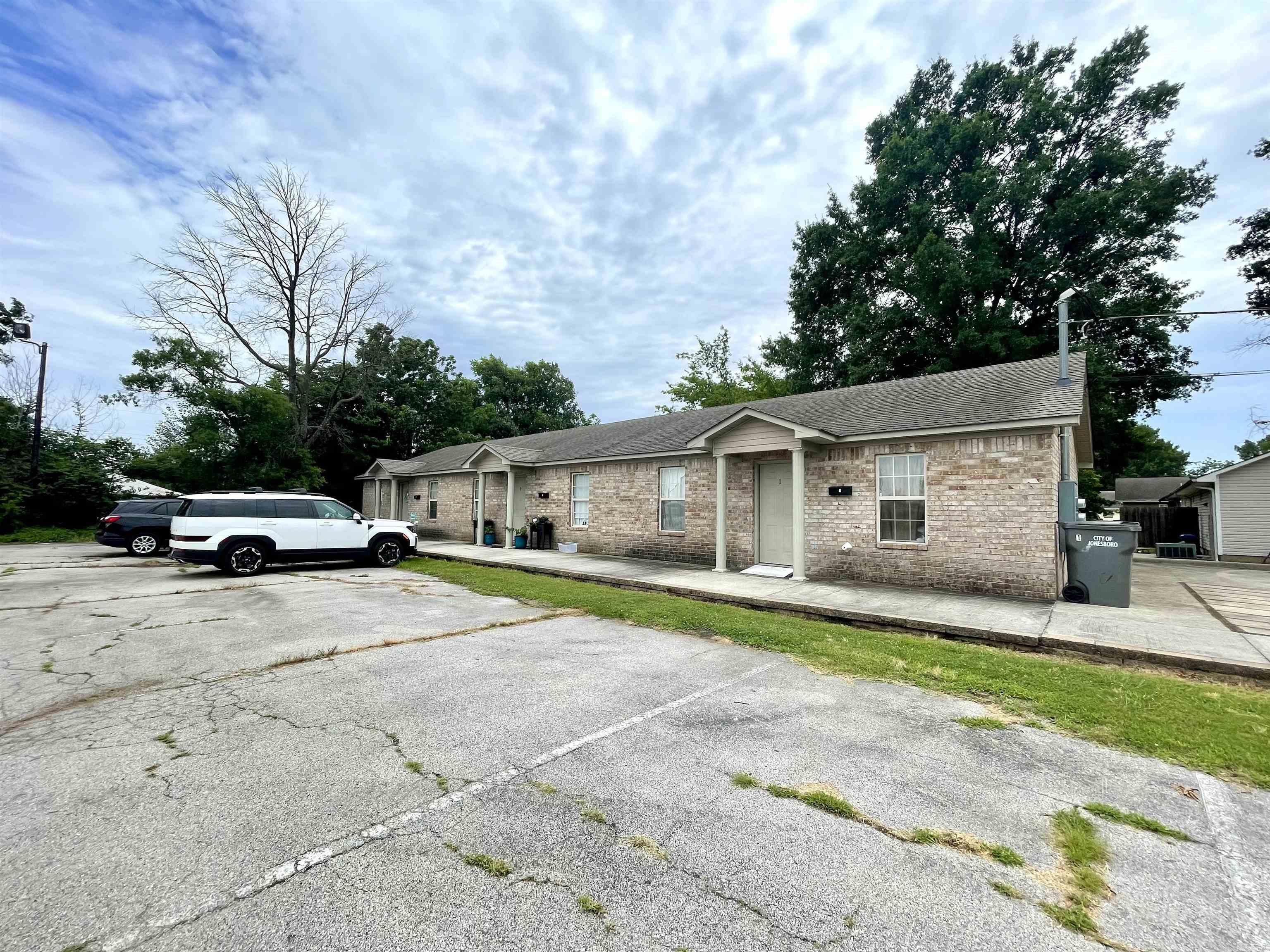 2210 Clark  Jonesboro, AR
