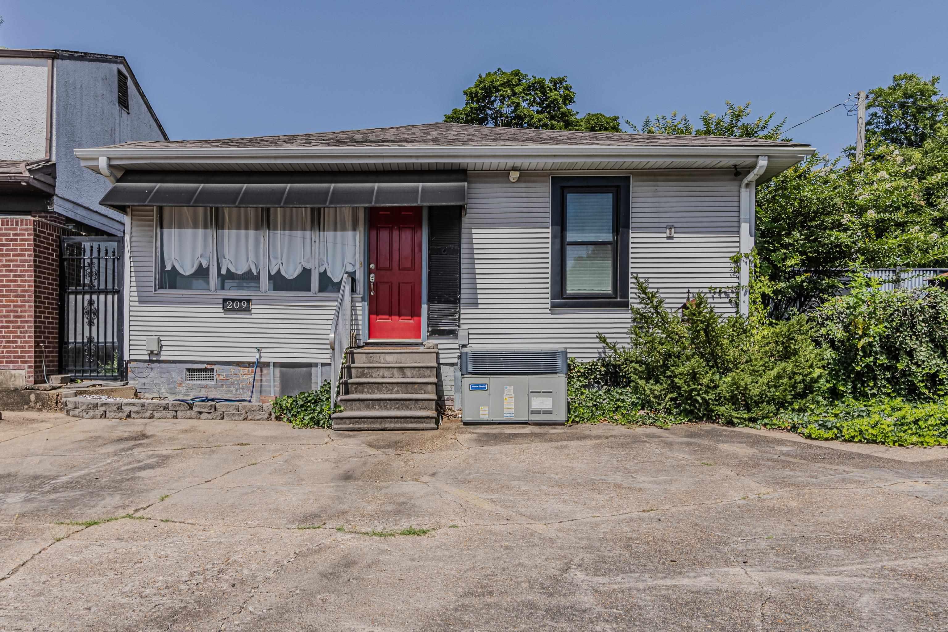 209 N 4th  Paragould, AR