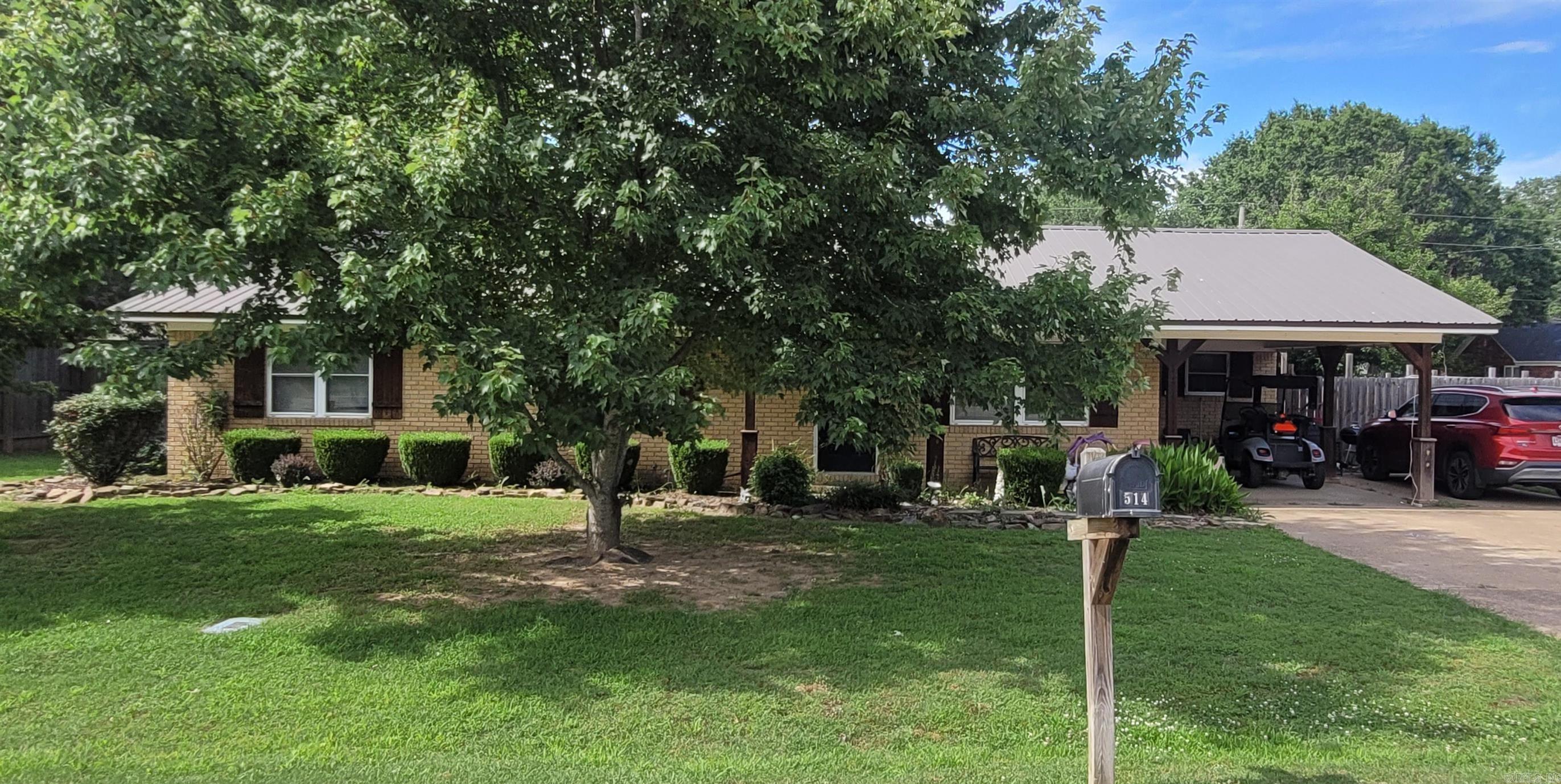 514 Reynolds  McCrory, AR