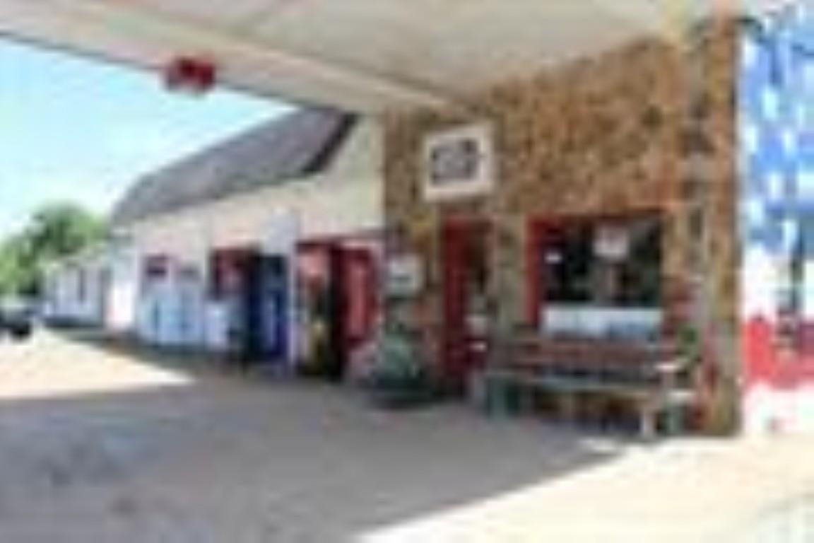 7055 W Hwy 66  Timbo, AR