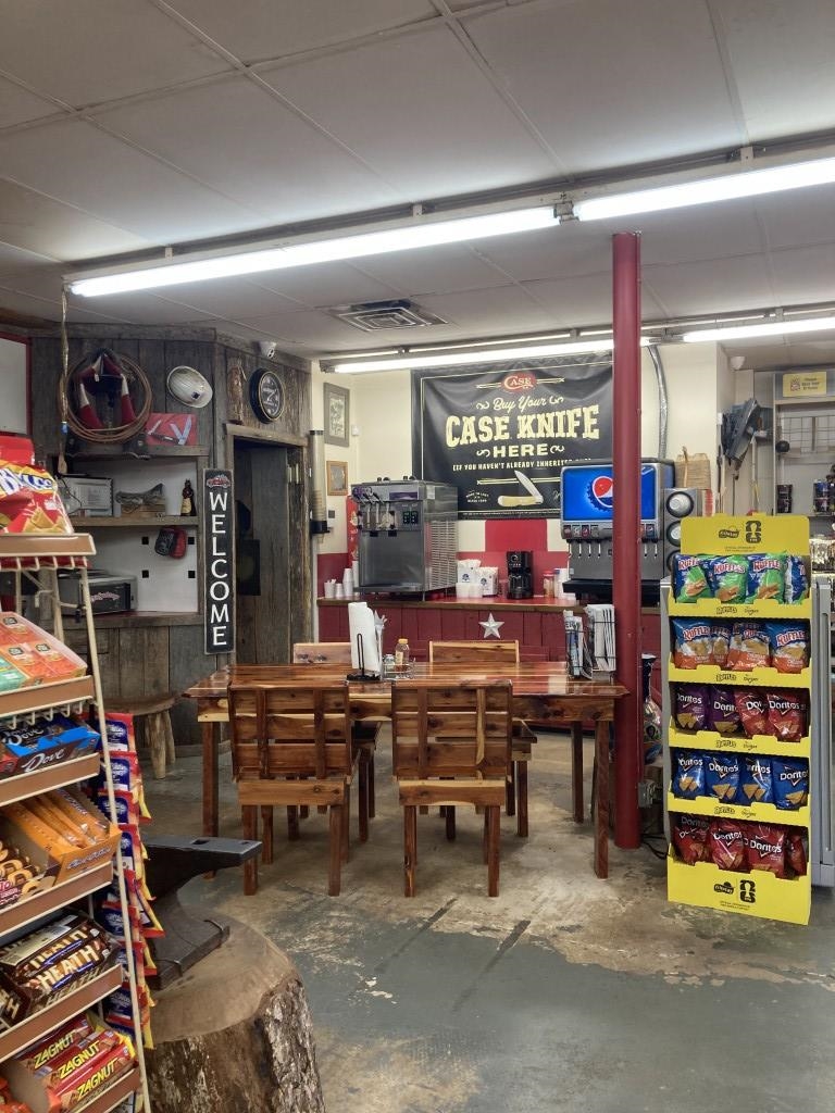 7055 W Hwy 66  Timbo, AR