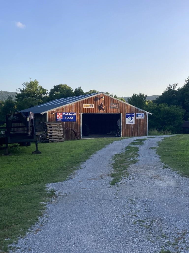 7055 W Hwy 66  Timbo, AR