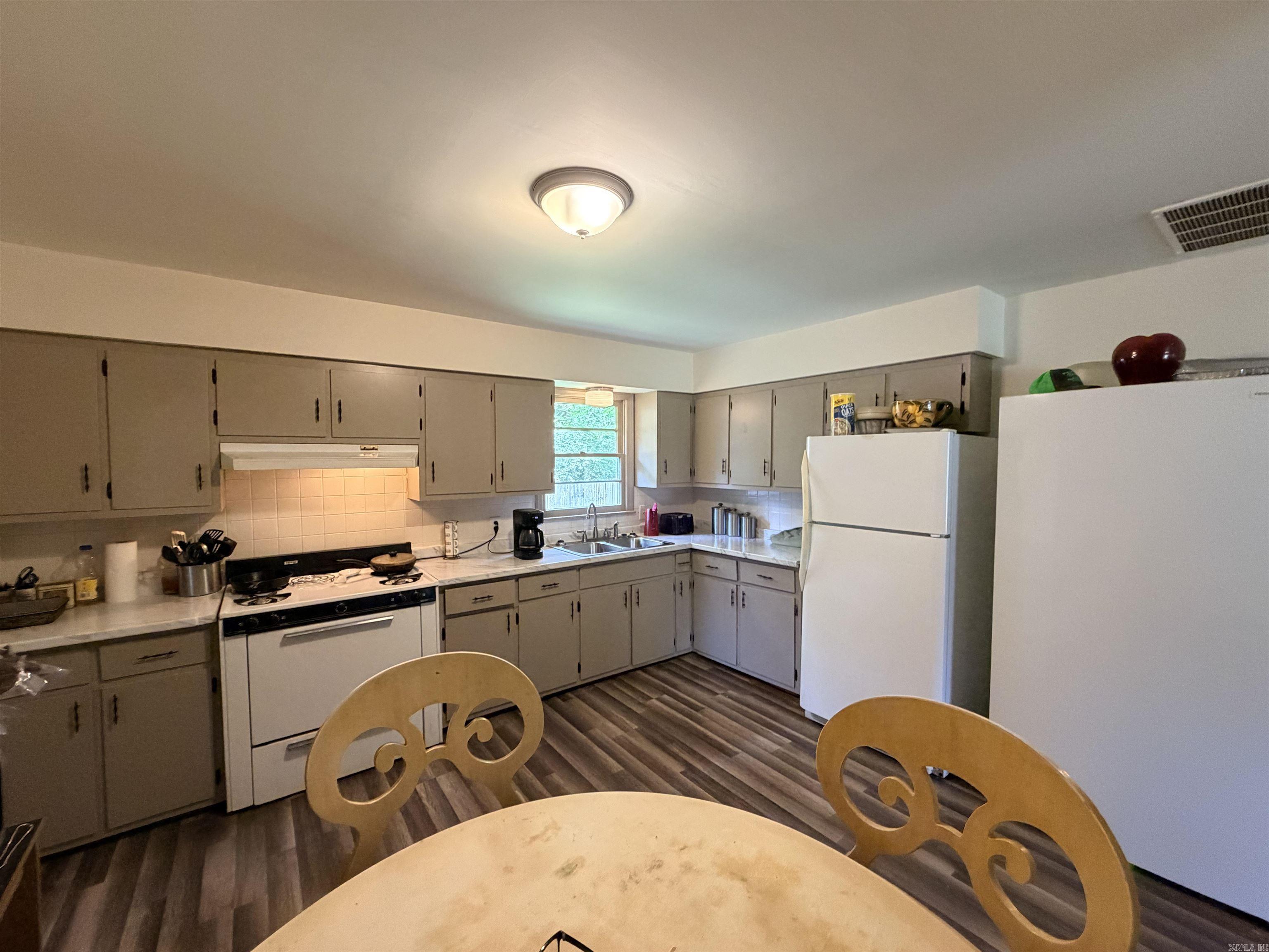 165 S 12th  Piggott, AR