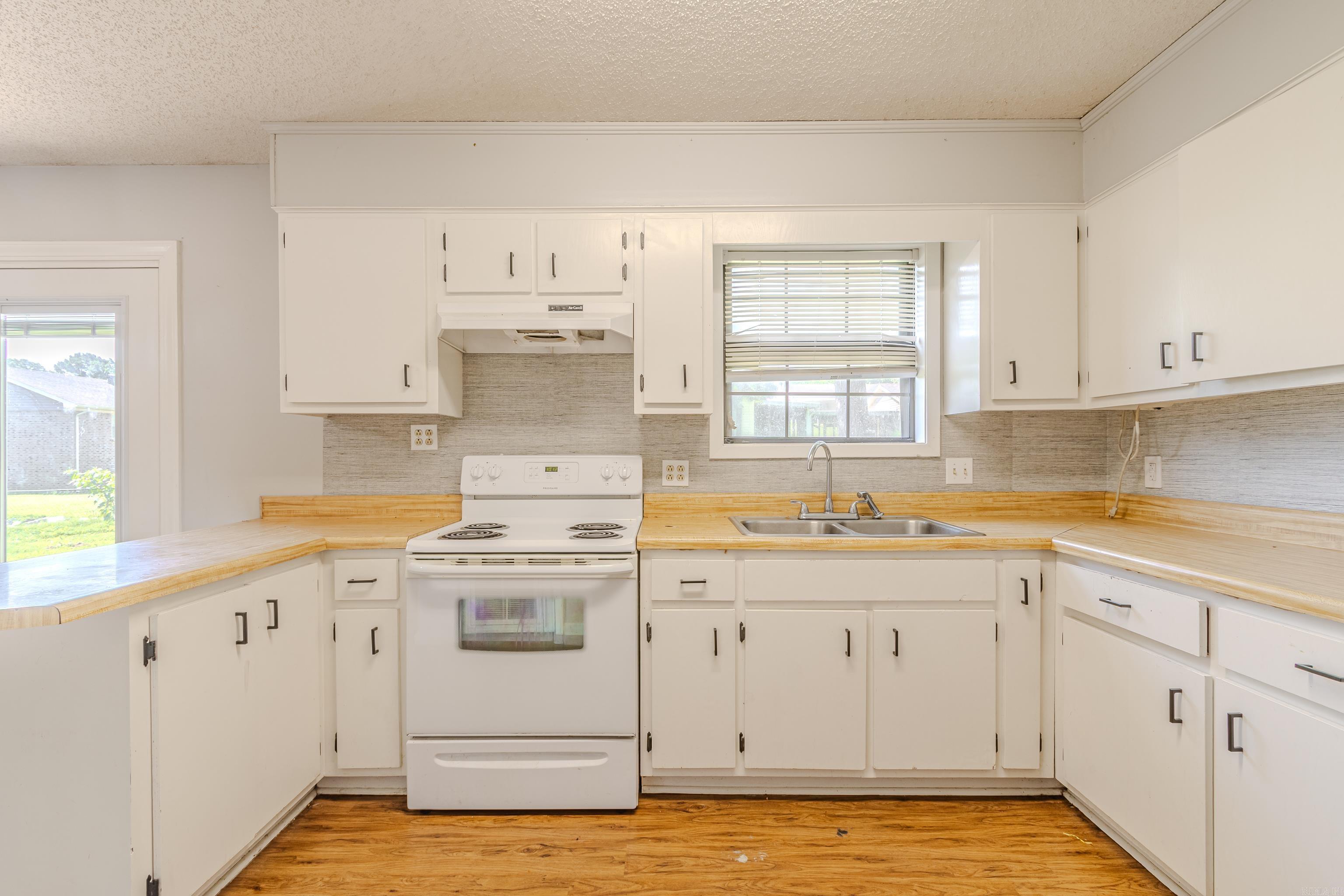 4504 Valley View  Paragould, AR