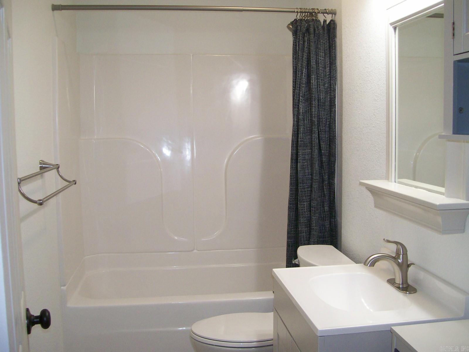 107 Noxon  Hot Springs, AR