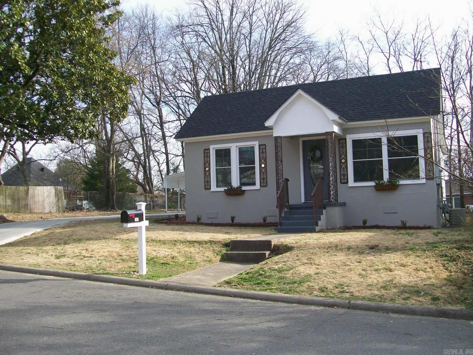 107 Noxon  Hot Springs, AR
