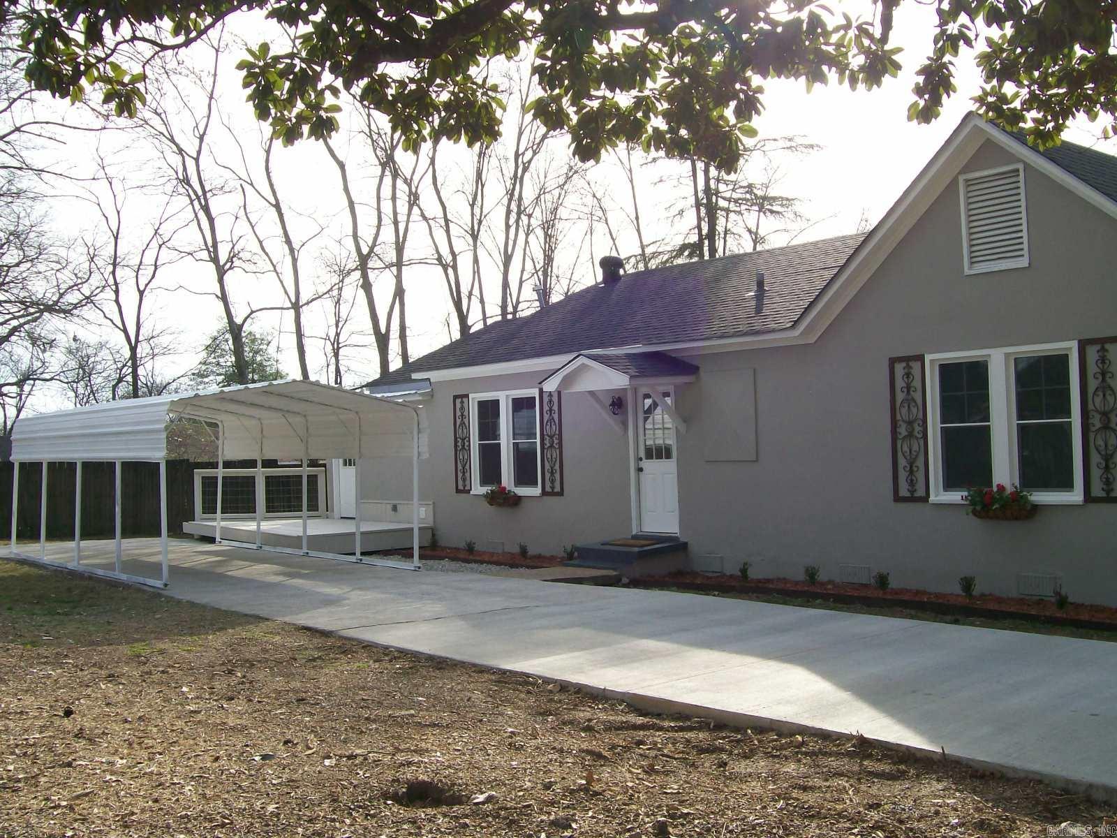 107 Noxon  Hot Springs, AR
