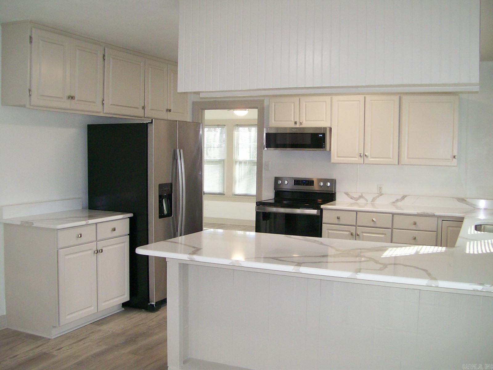 107 Noxon  Hot Springs, AR