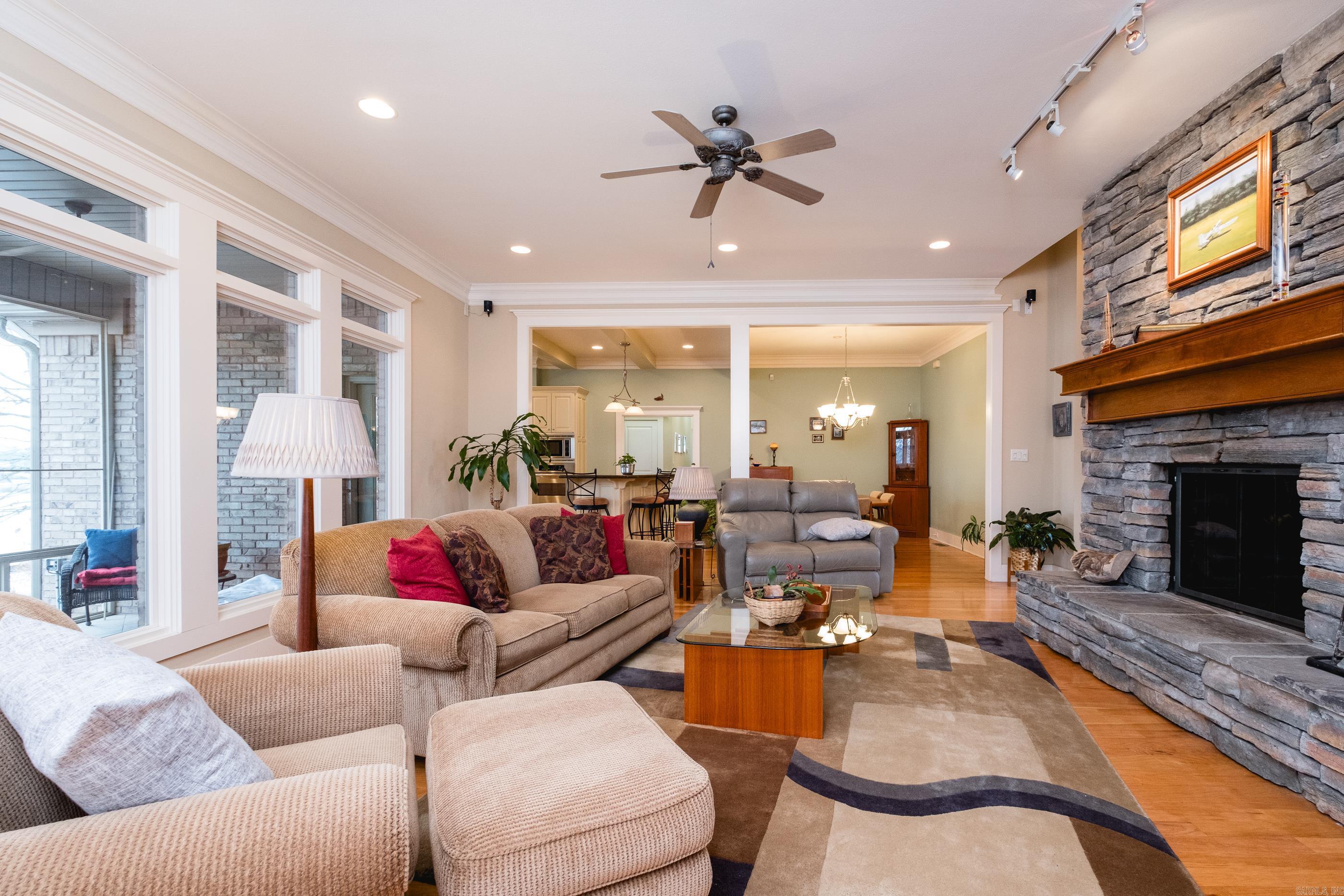 6423 Caribbean Drive W  Benton, AR
