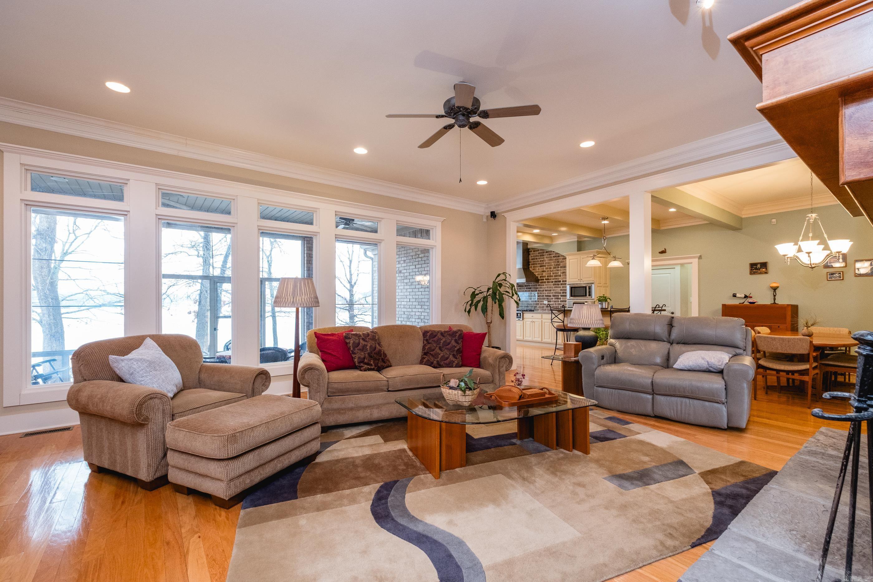 6423 Caribbean Drive W  Benton, AR
