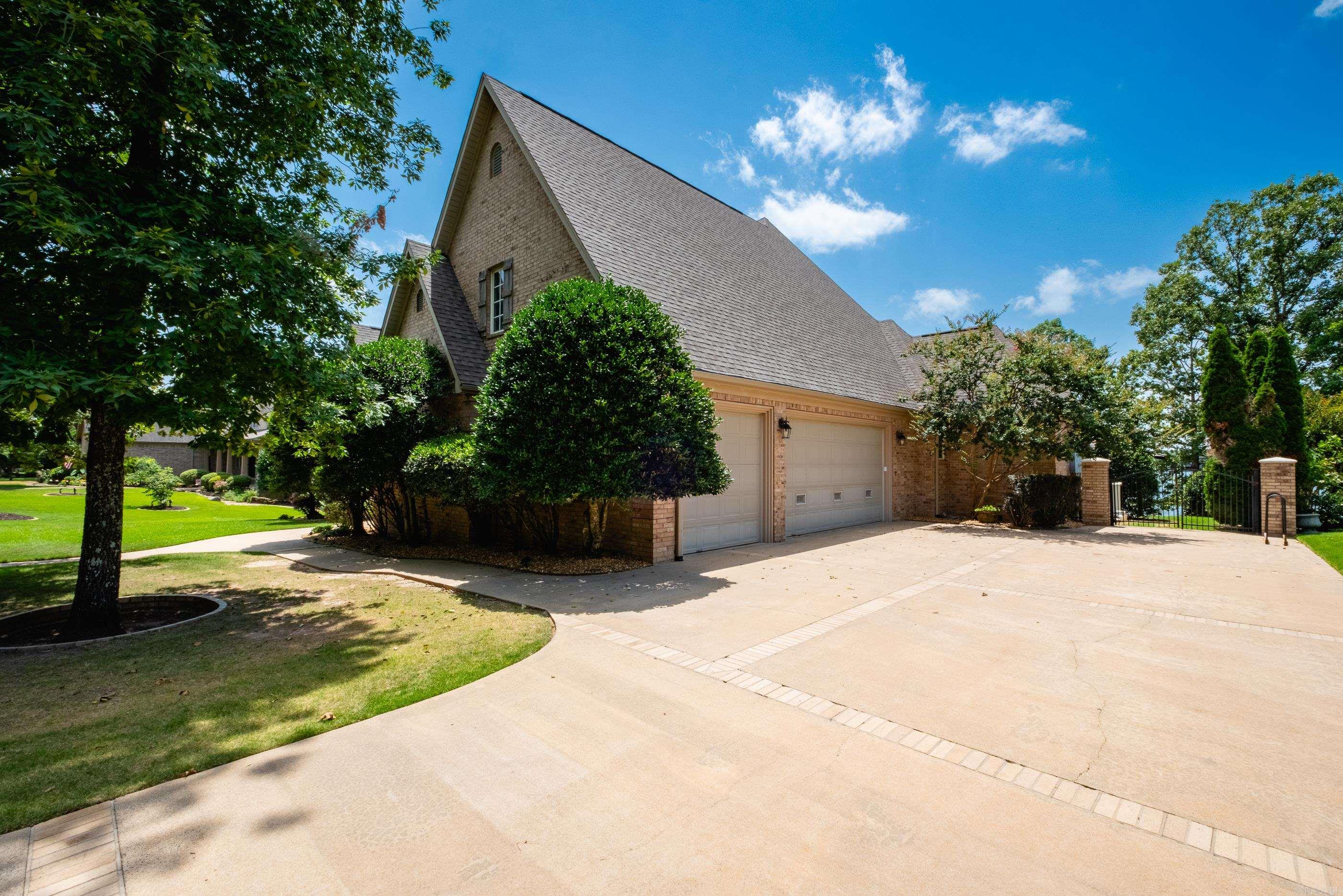 6423 Caribbean Drive W  Benton, AR