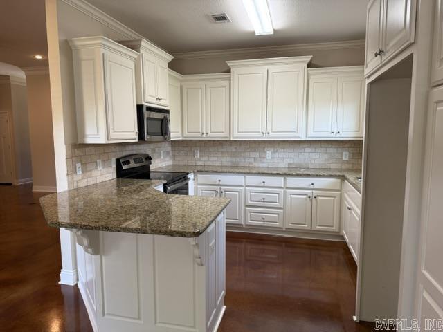 2415 EIGHTEEN  Conway, AR