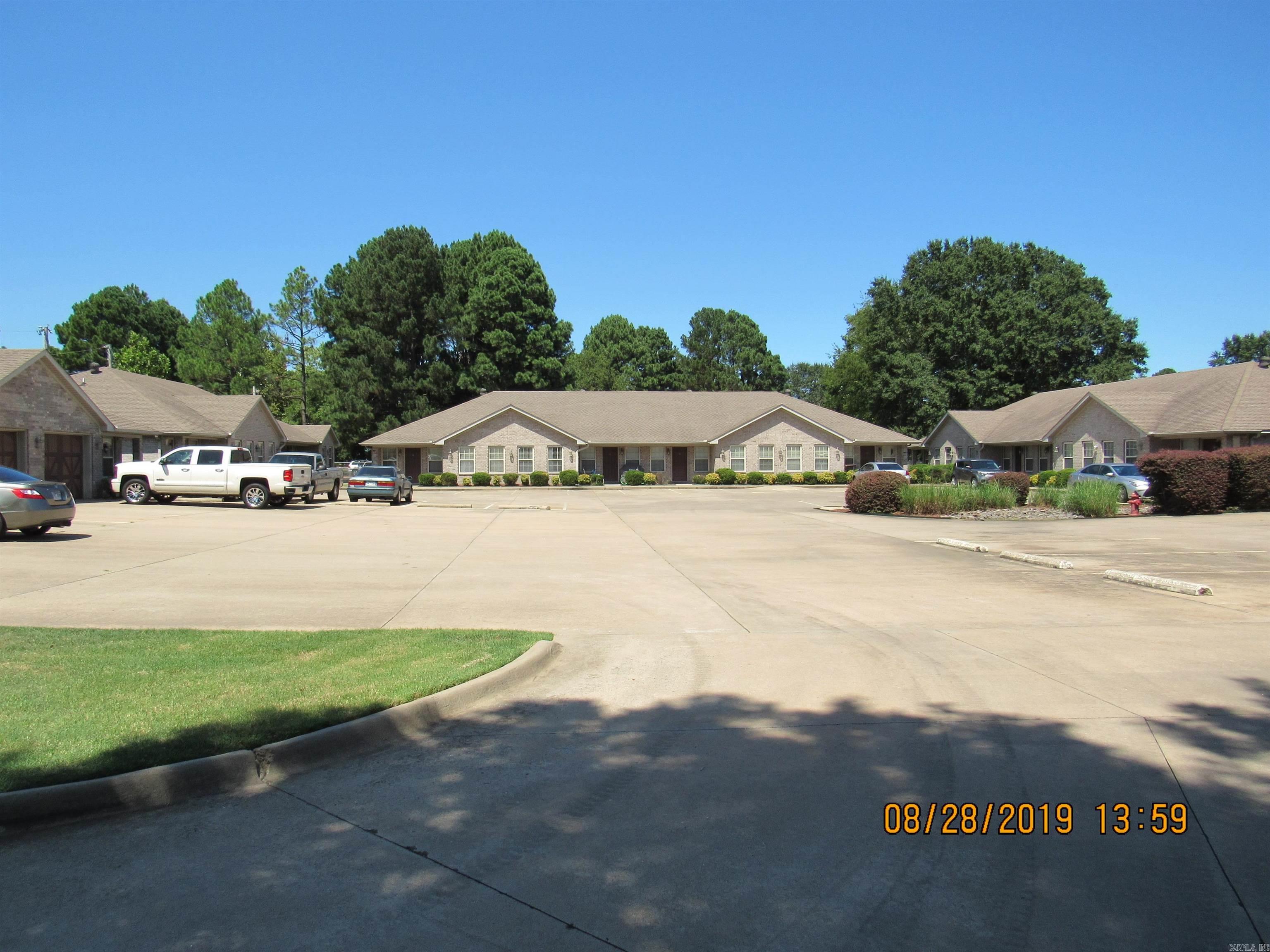 720 E German Lane, #10  Conway, AR