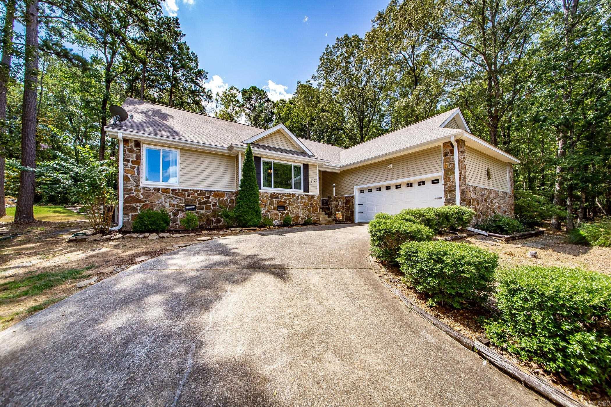 315 Mountain Ranch Dr  Fairfield Bay, AR