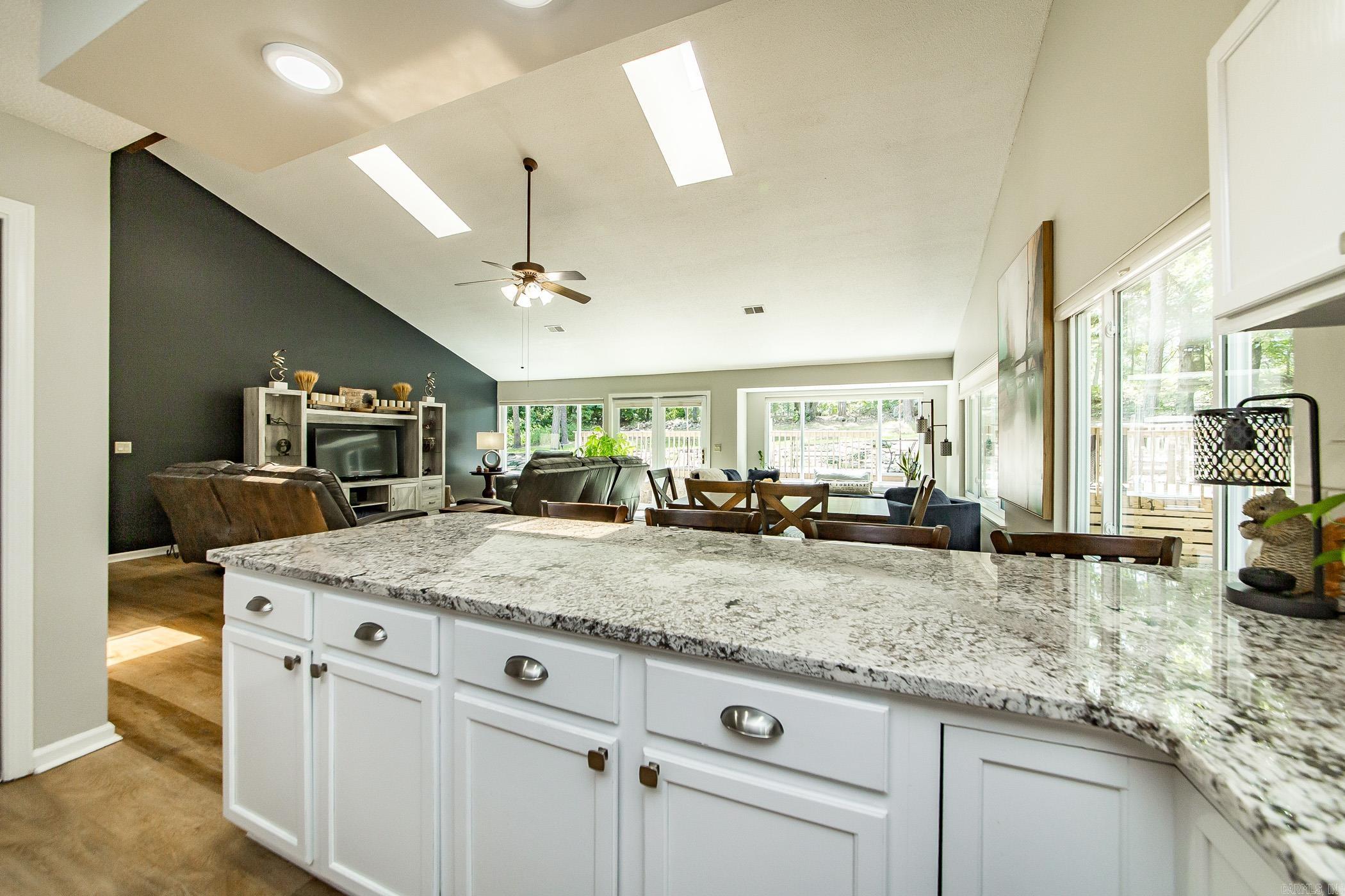 315 Mountain Ranch Dr  Fairfield Bay, AR