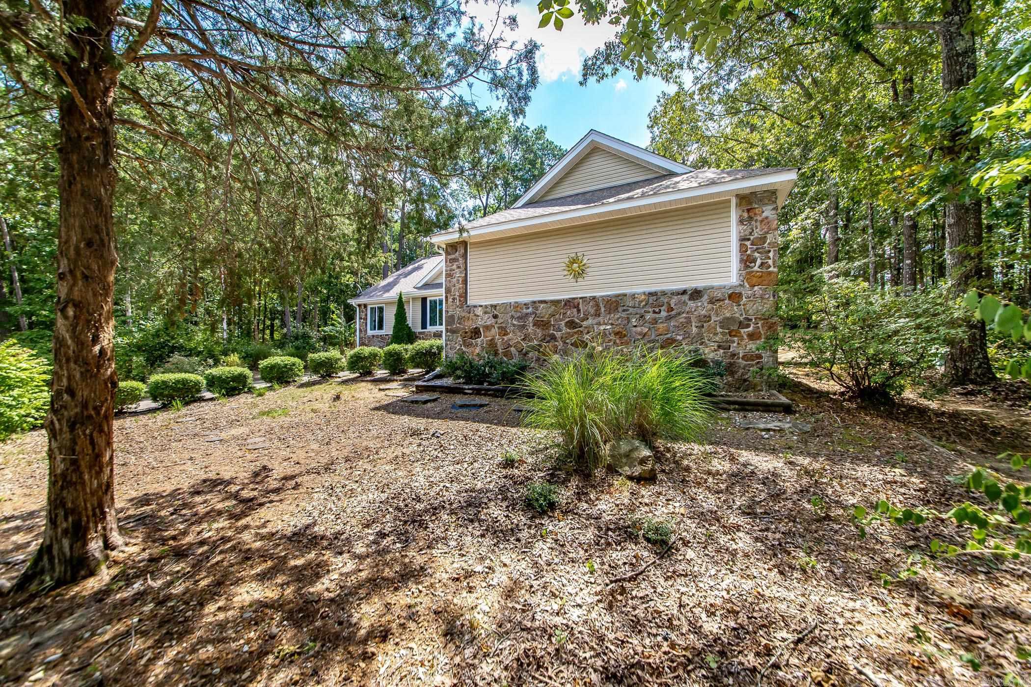 315 Mountain Ranch Dr  Fairfield Bay, AR