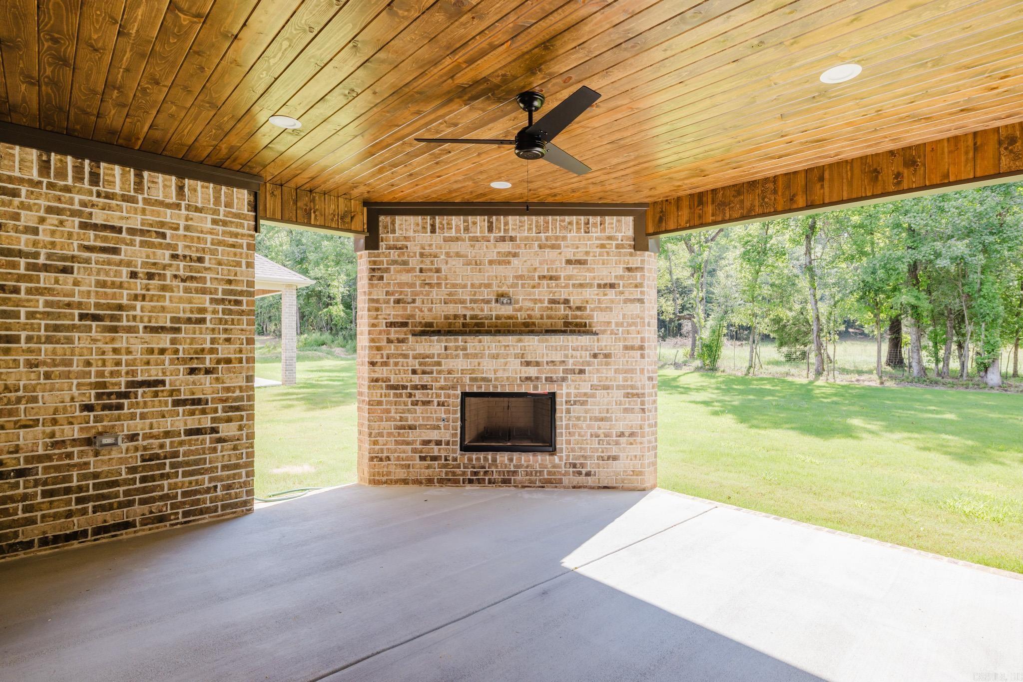 7105 Cold Creek  Bryant, AR