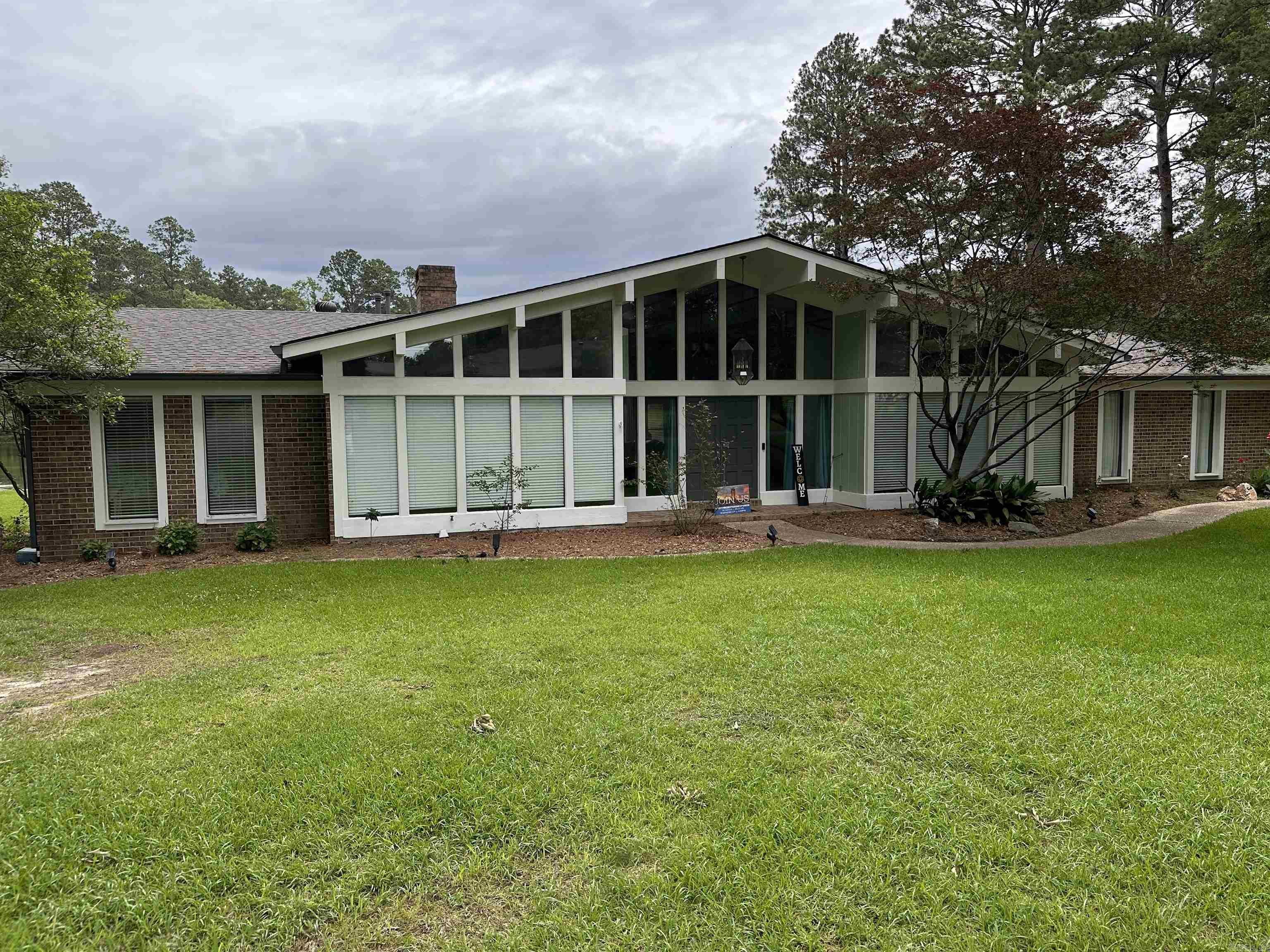 1624 S Lakewood  Magnolia, AR