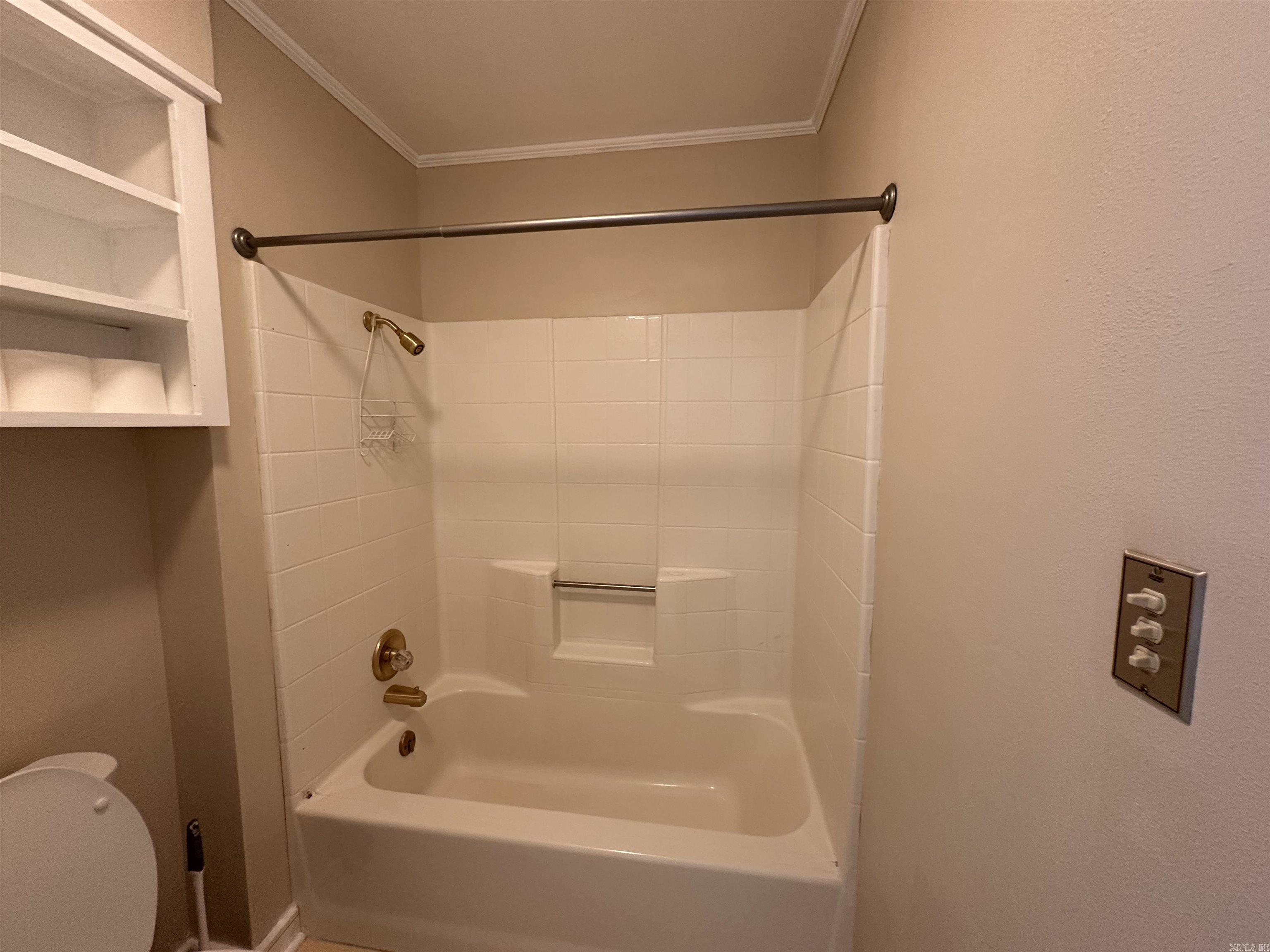 1624 S Lakewood  Magnolia, AR