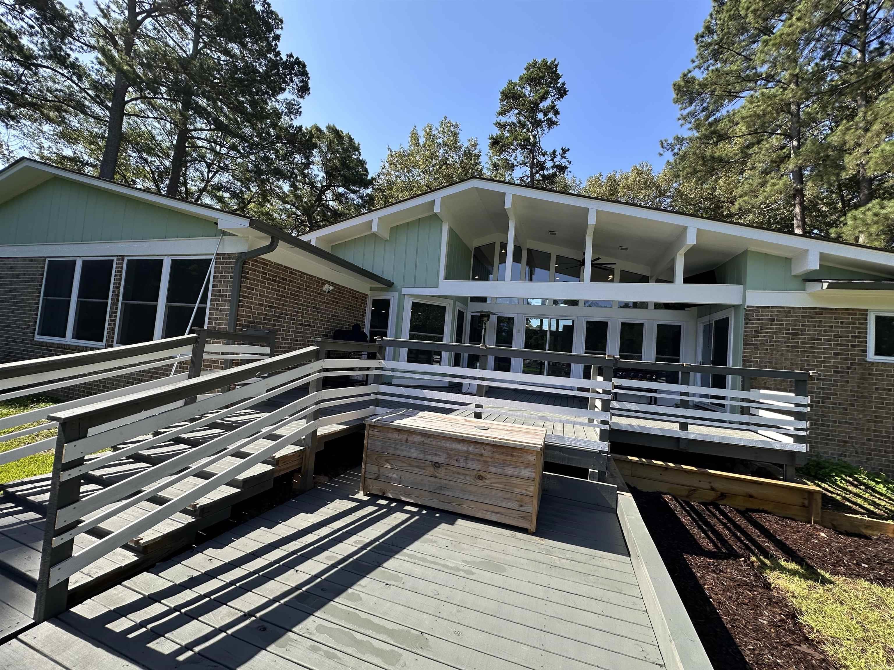 1624 S Lakewood  Magnolia, AR