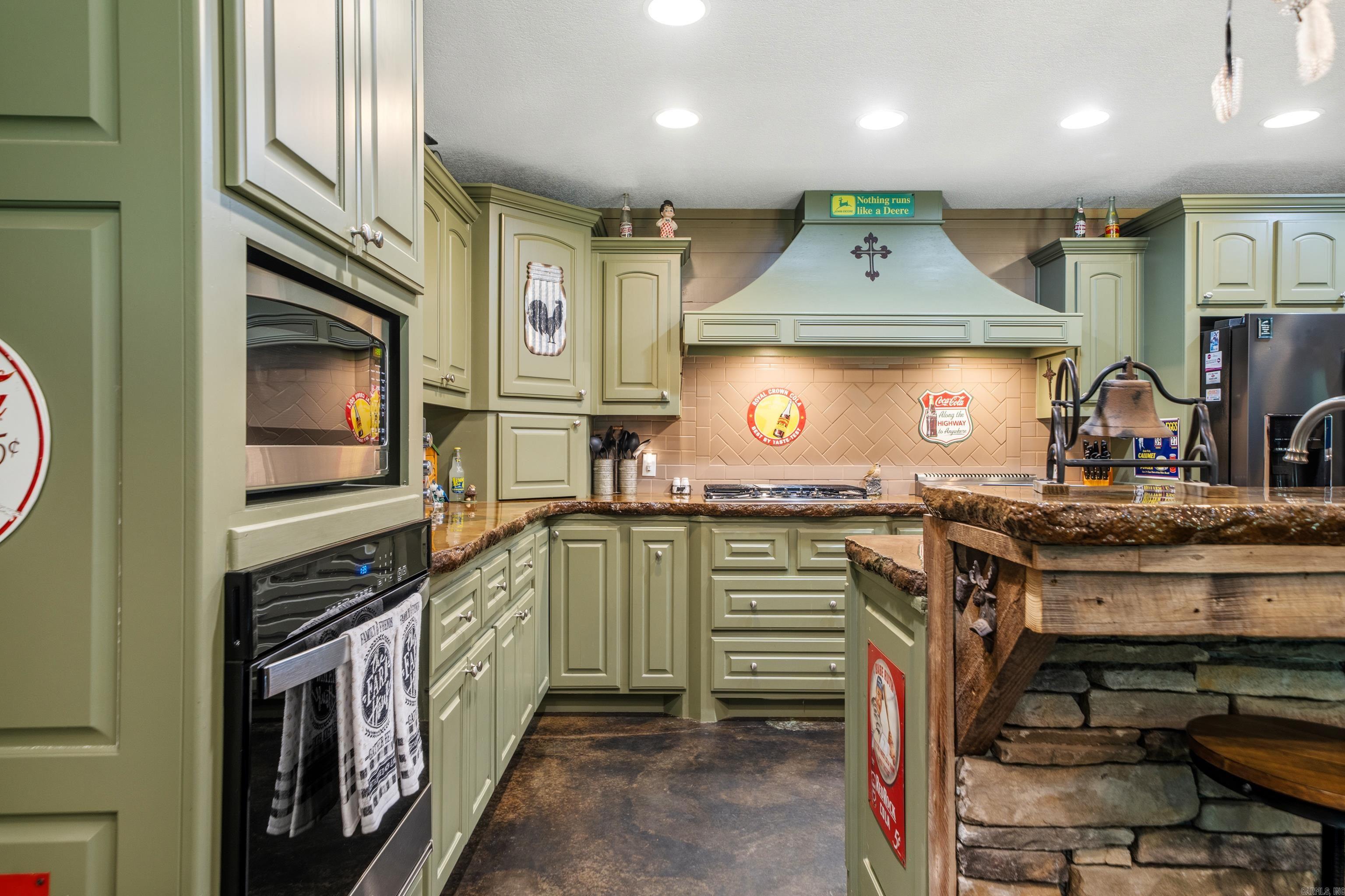 1382 Big Creek  Malvern, AR