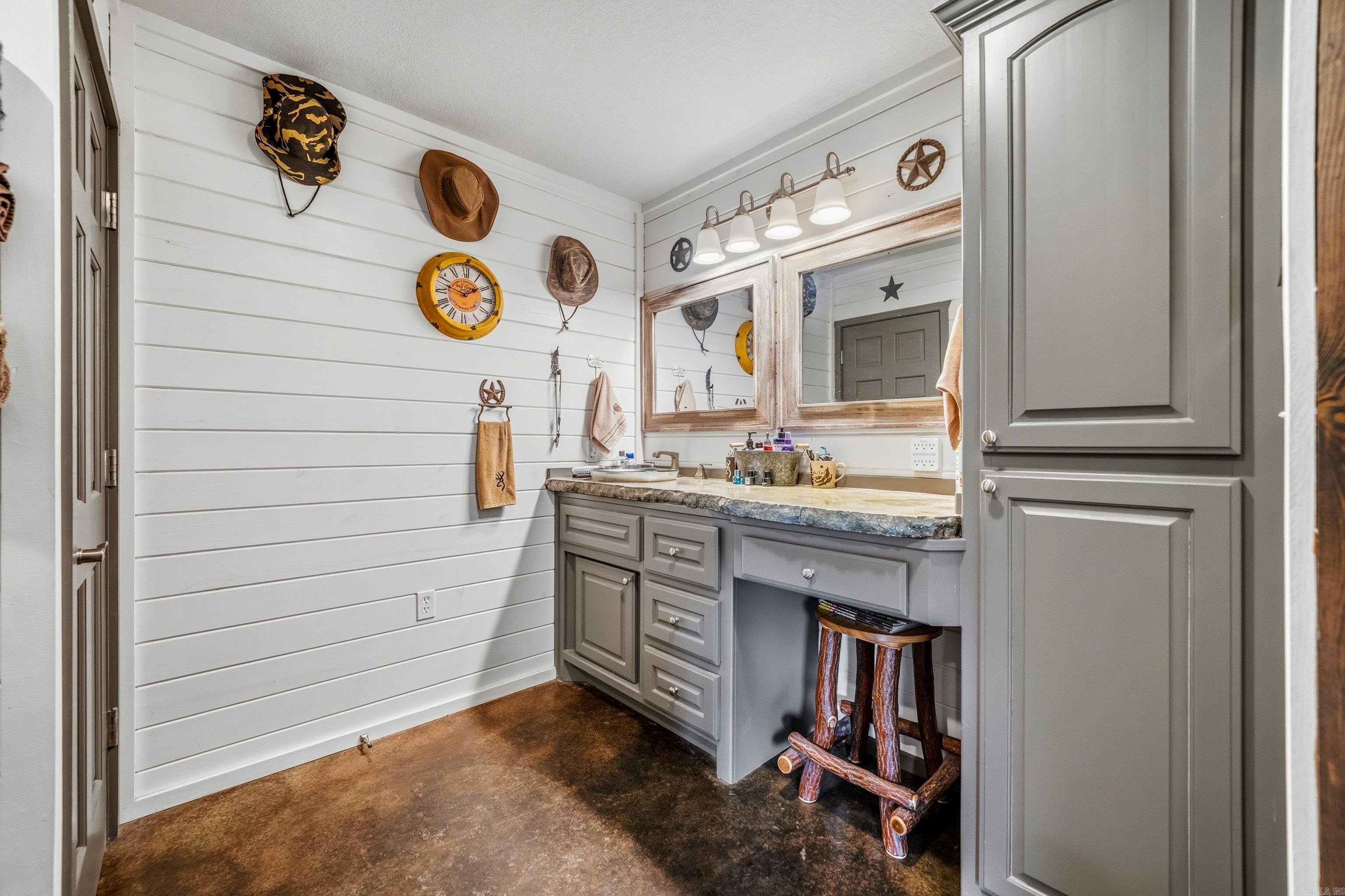 1382 Big Creek  Malvern, AR