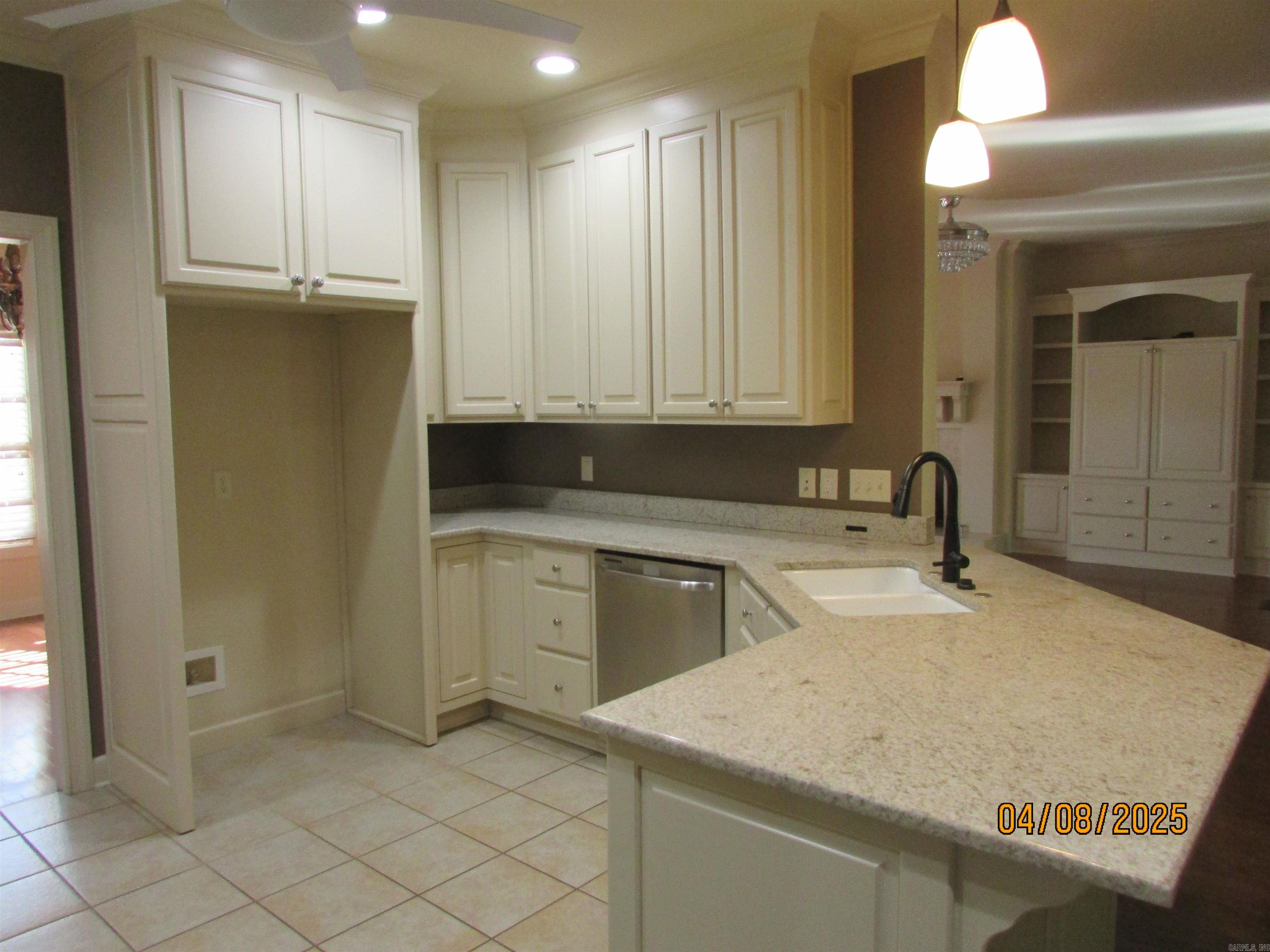 22 Creekwood Cove North Little Rock, AR 72116