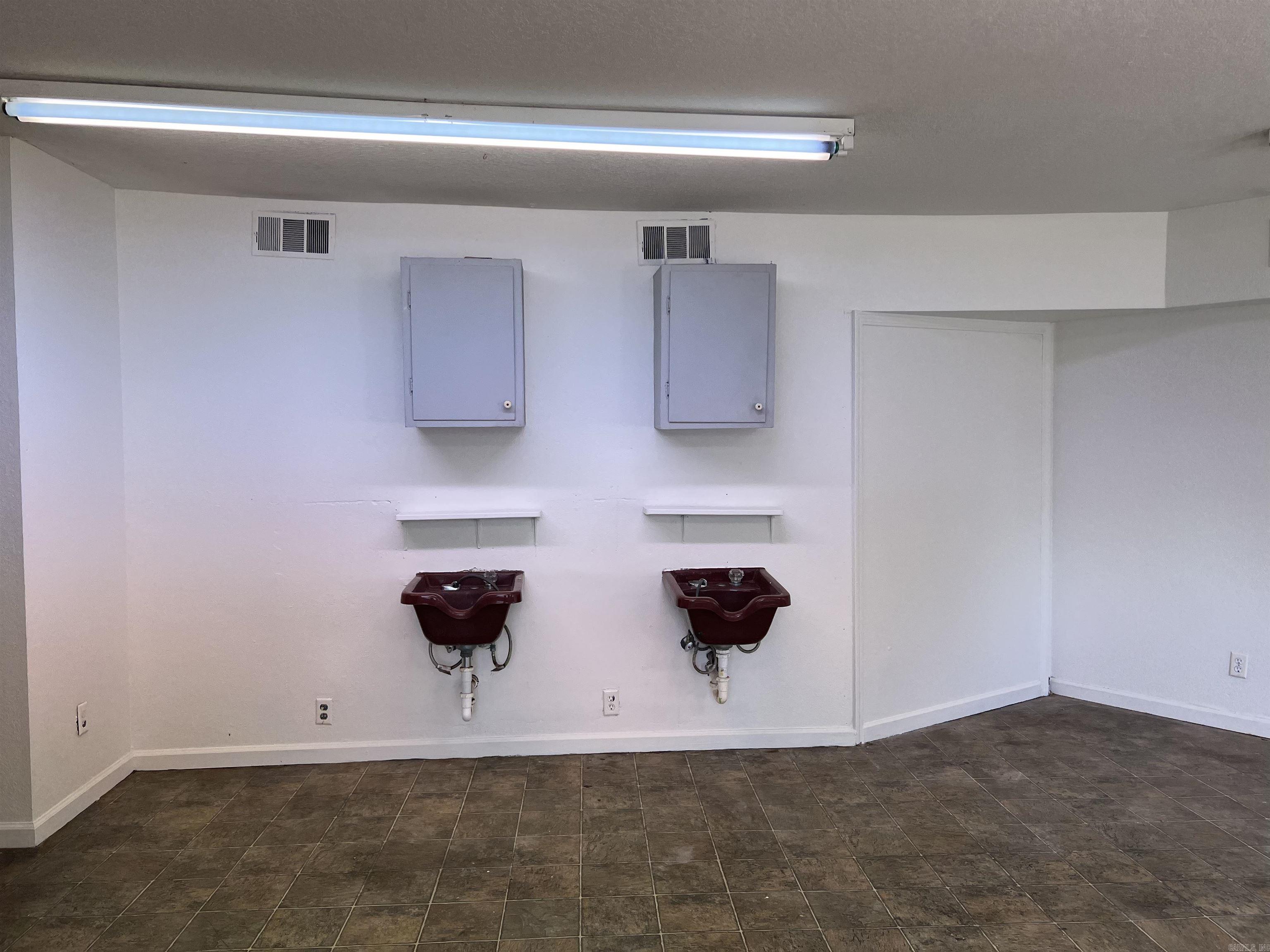 150 Highway 463 150 - 154 Hwy 463 Trumann, AR