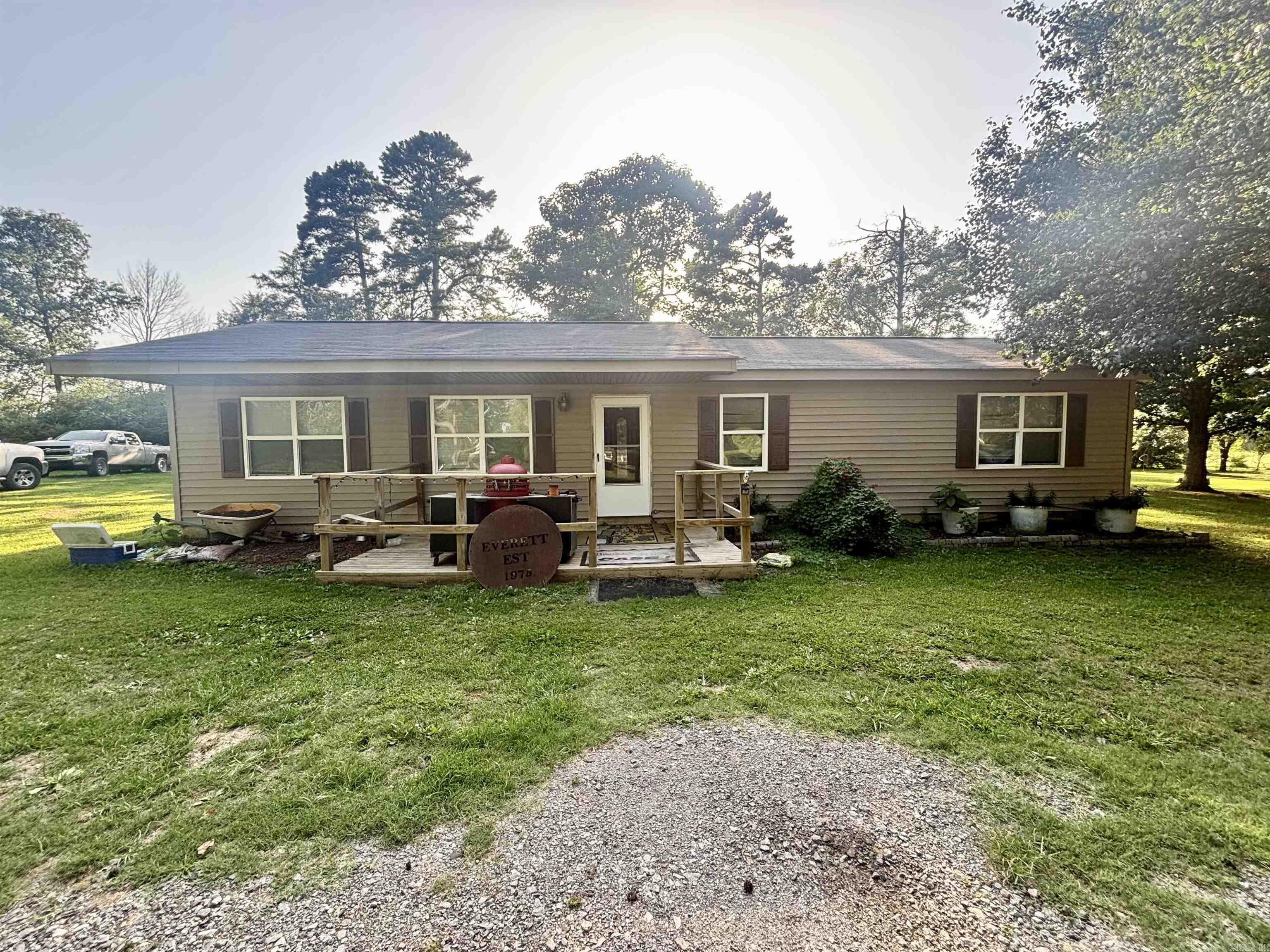 102 Hankins  Pleasant Plains, AR