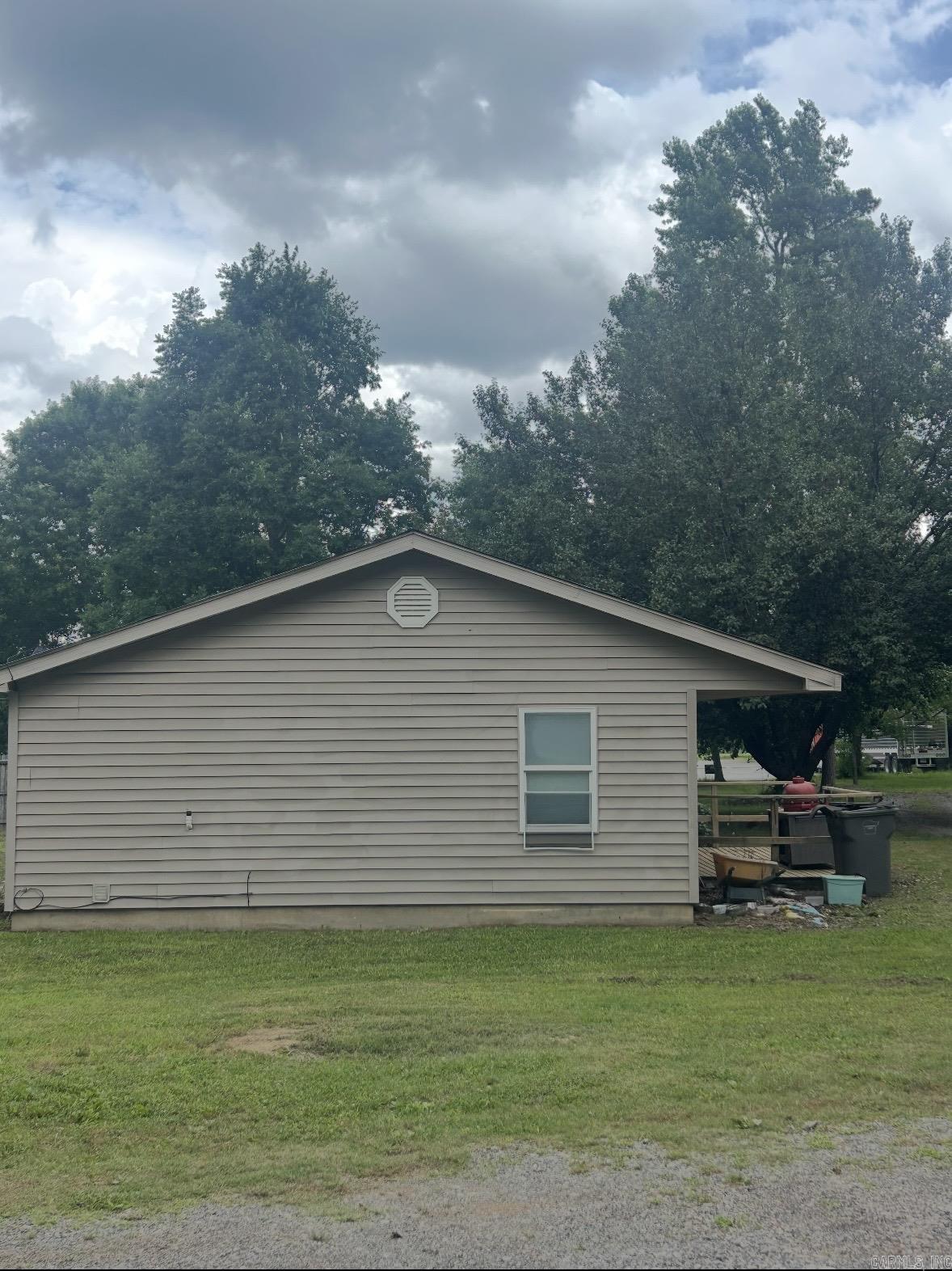 102 Hankins  Pleasant Plains, AR
