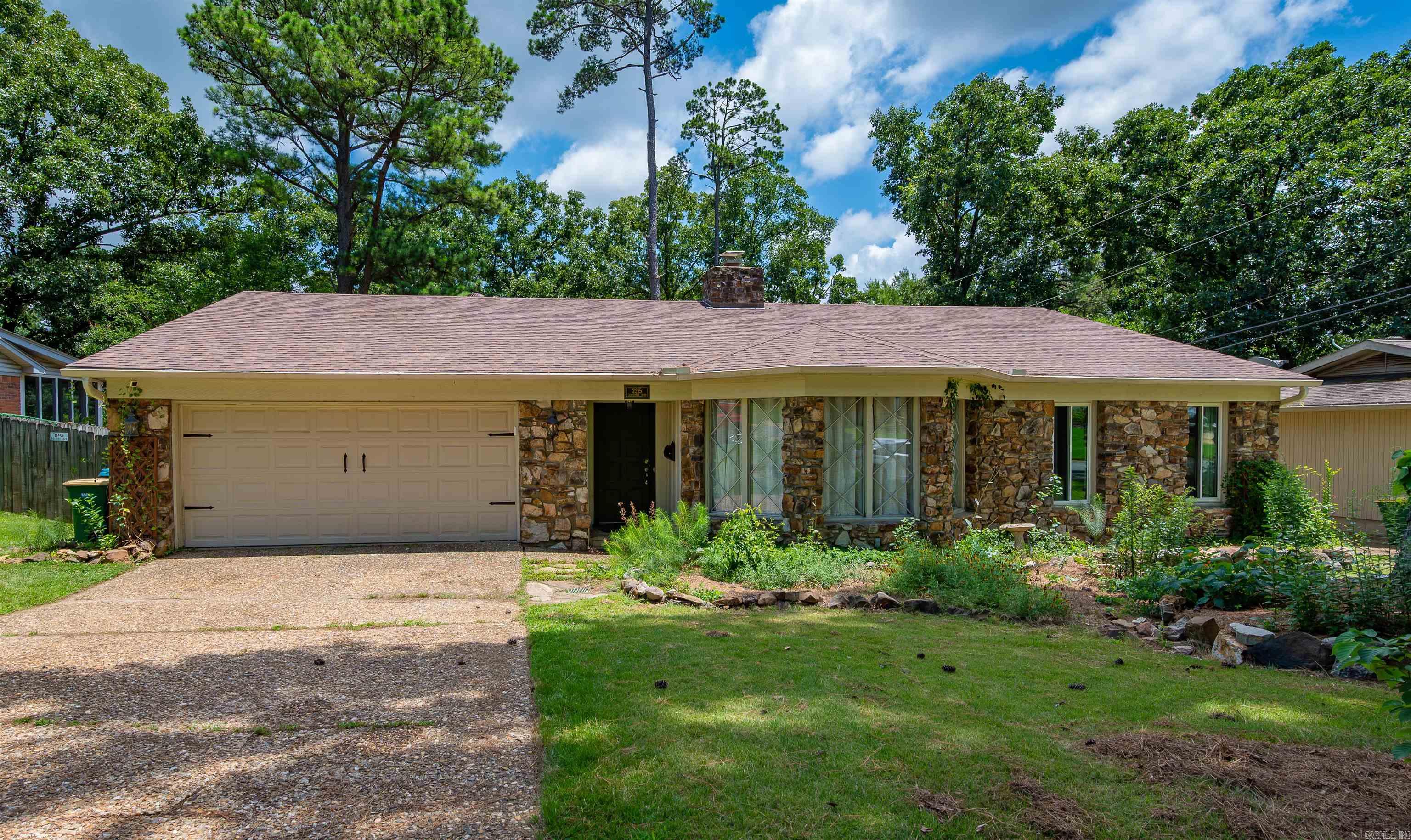 2215 Gunpowder  Little Rock, AR