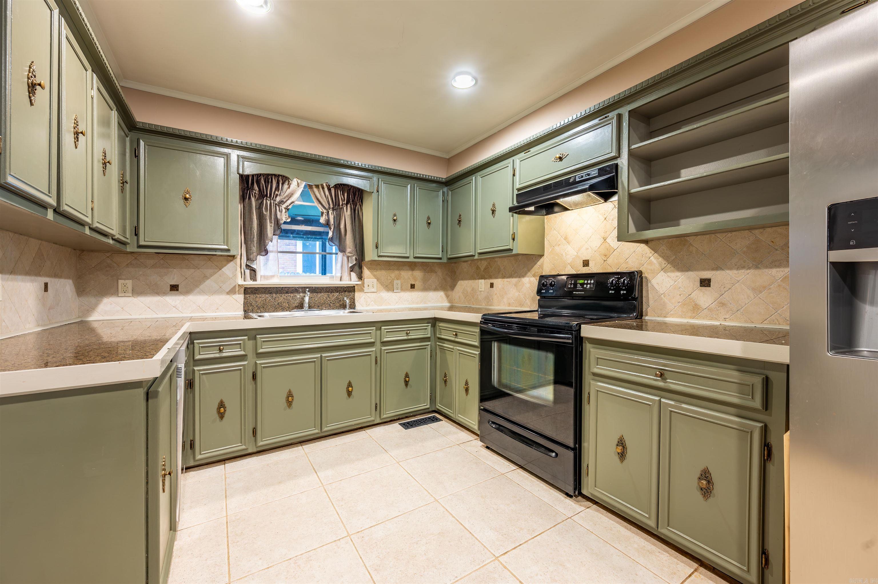 2215 Gunpowder  Little Rock, AR
