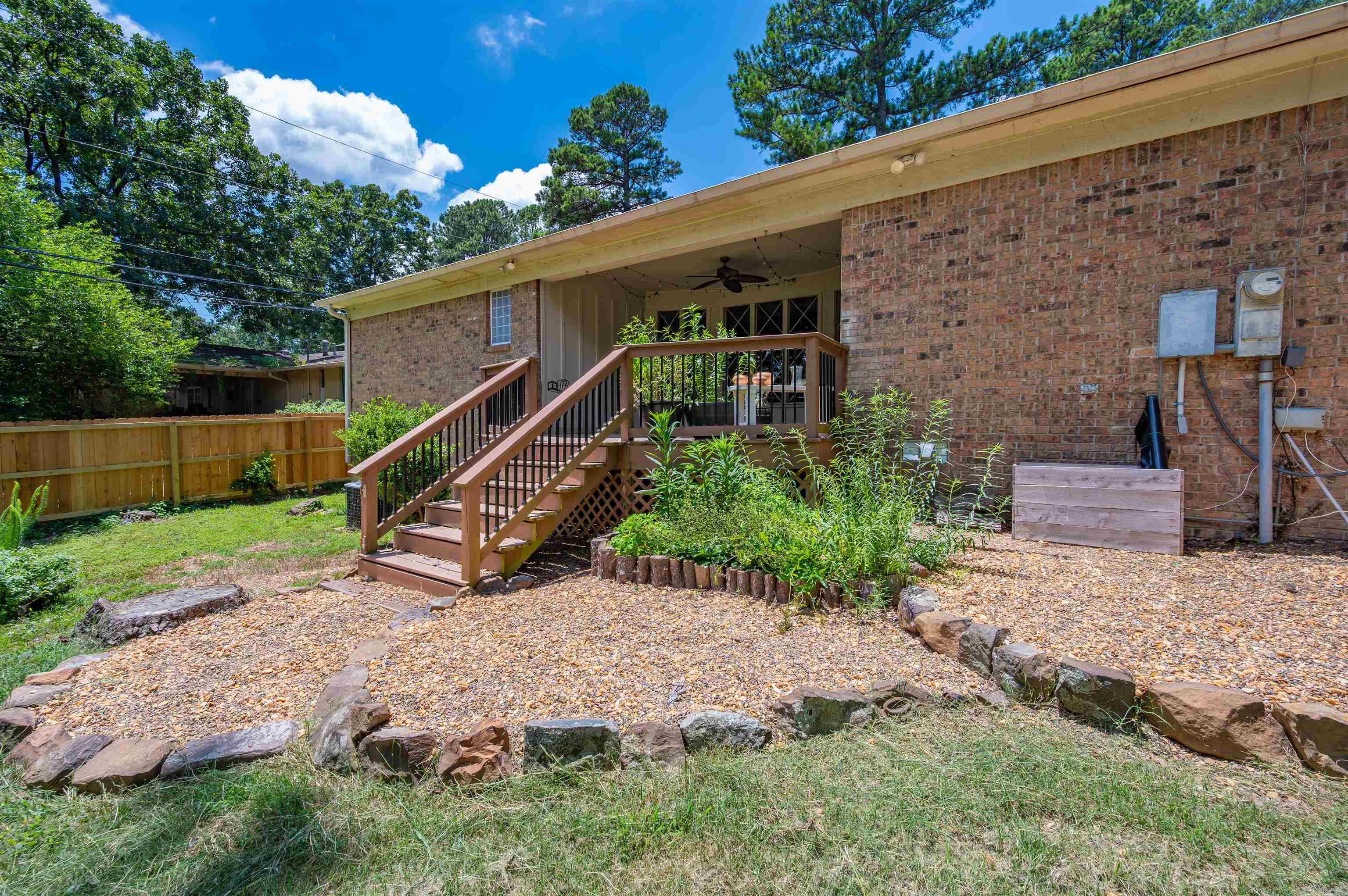 2215 Gunpowder  Little Rock, AR