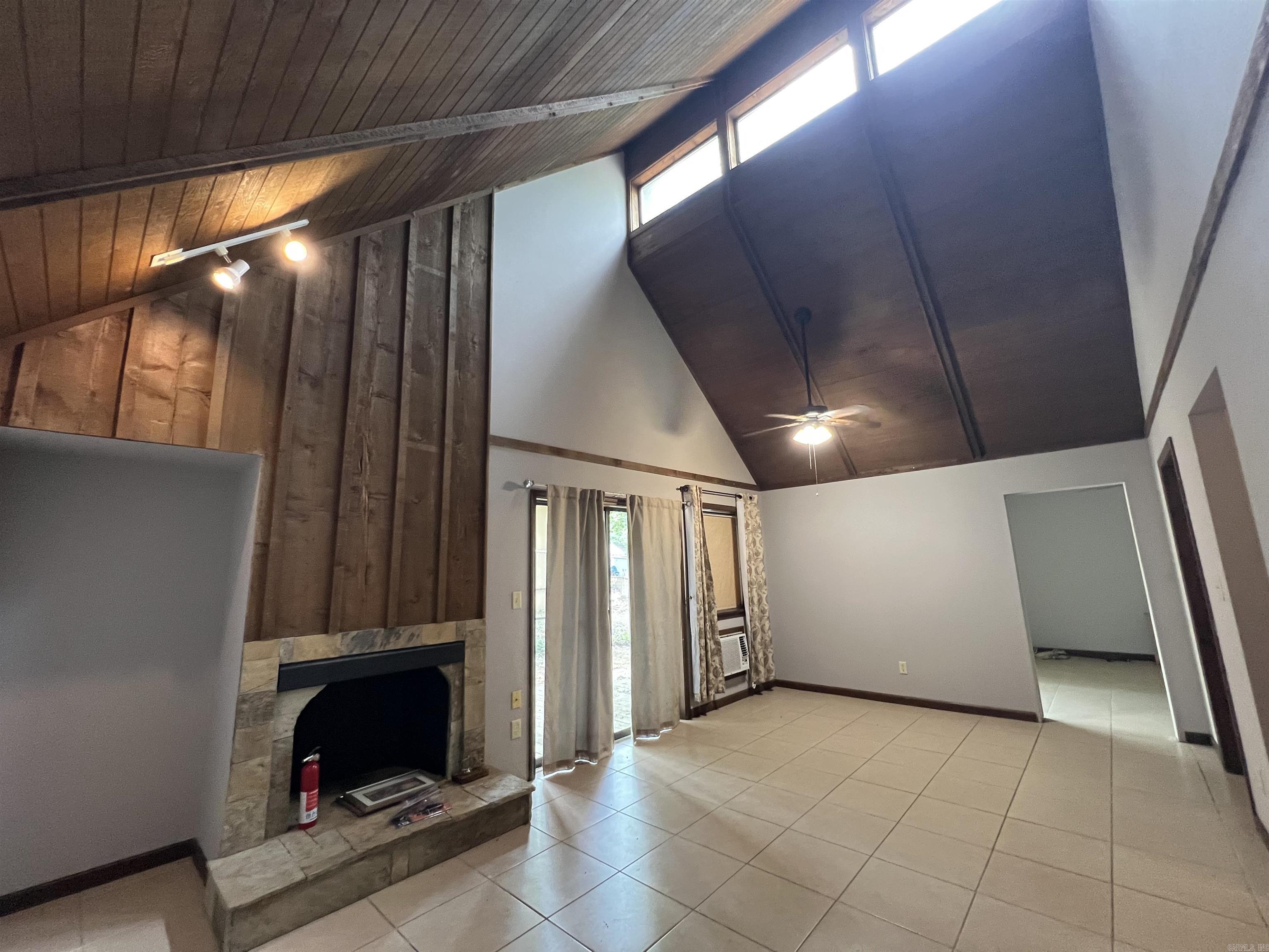 103 Shadow Ridge Dr  Fairfield Bay, AR