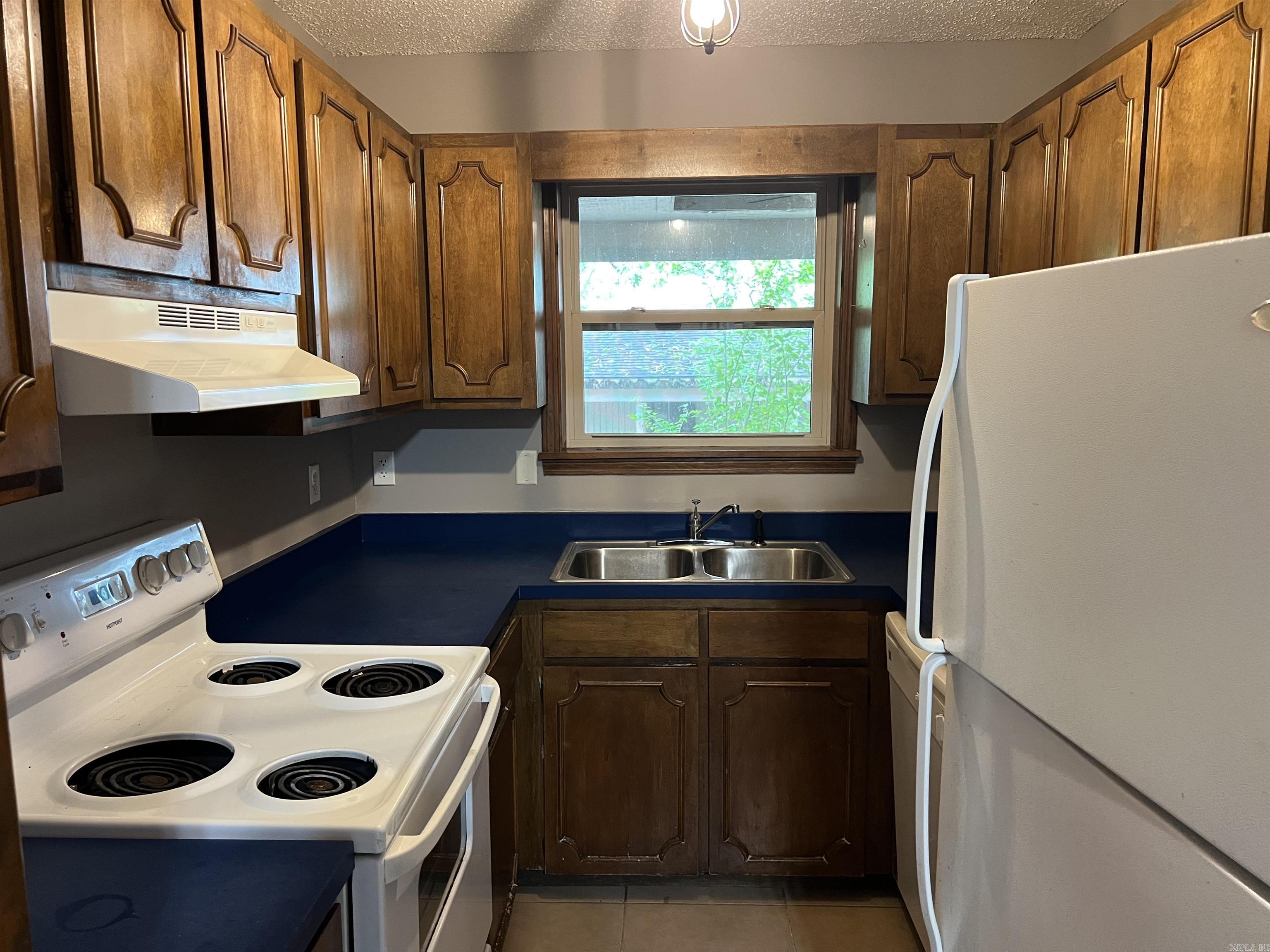 103 Shadow Ridge Dr  Fairfield Bay, AR