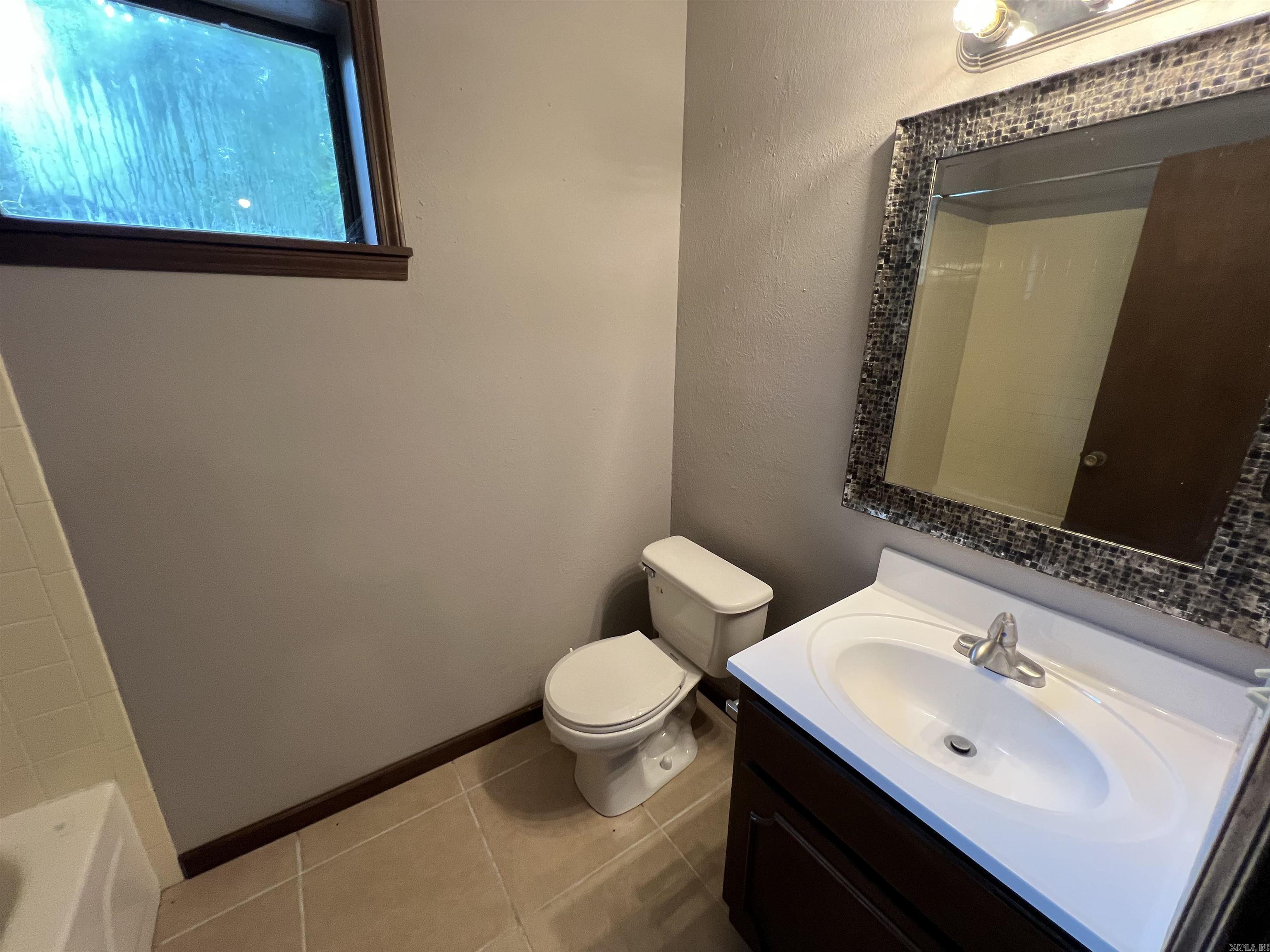 103 Shadow Ridge Dr  Fairfield Bay, AR