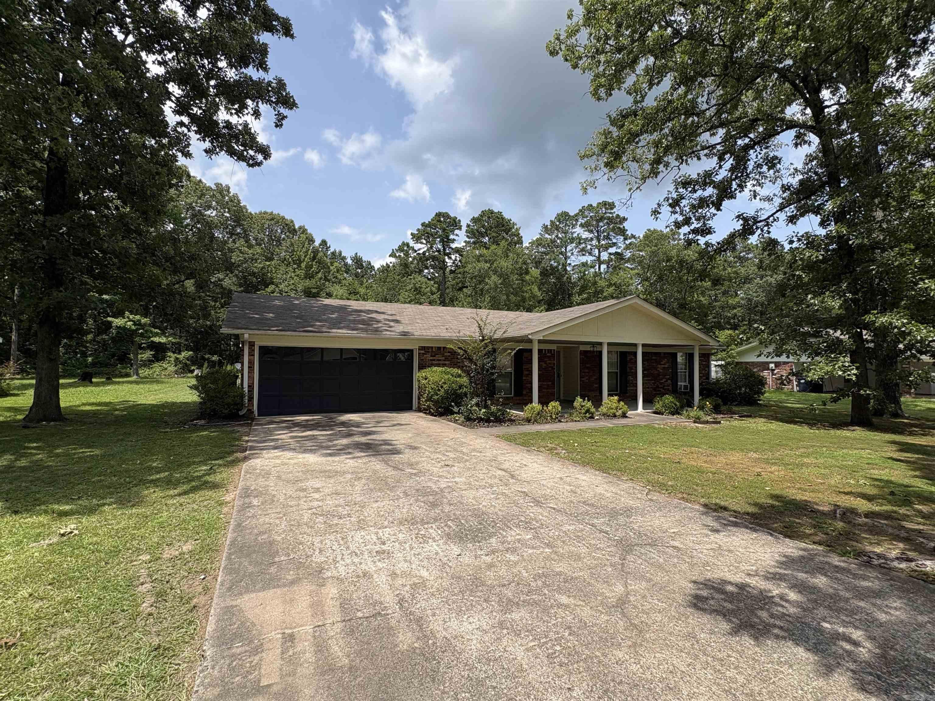 7905 N Pinewood  Pine Bluff, AR
