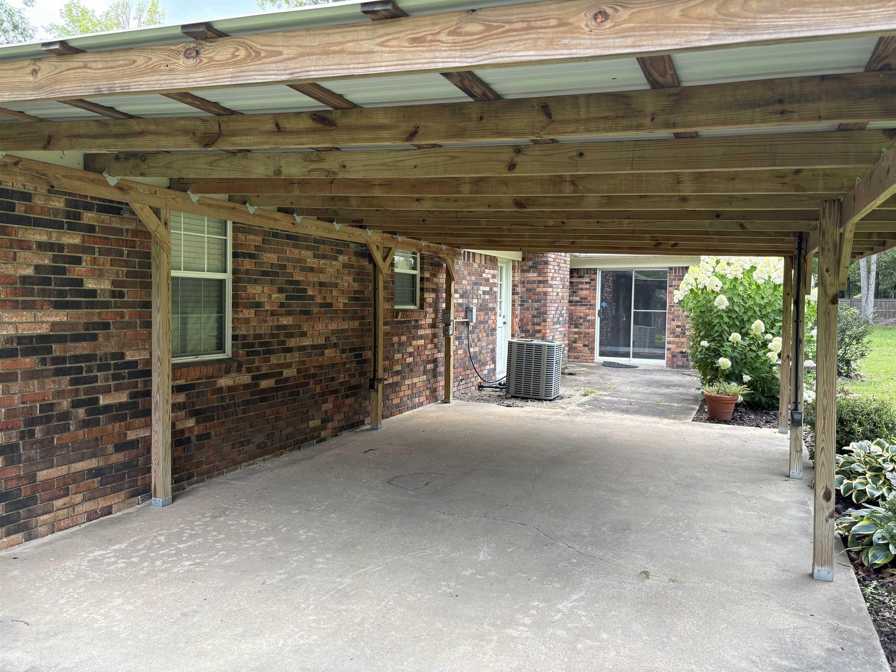 7905 N Pinewood  Pine Bluff, AR