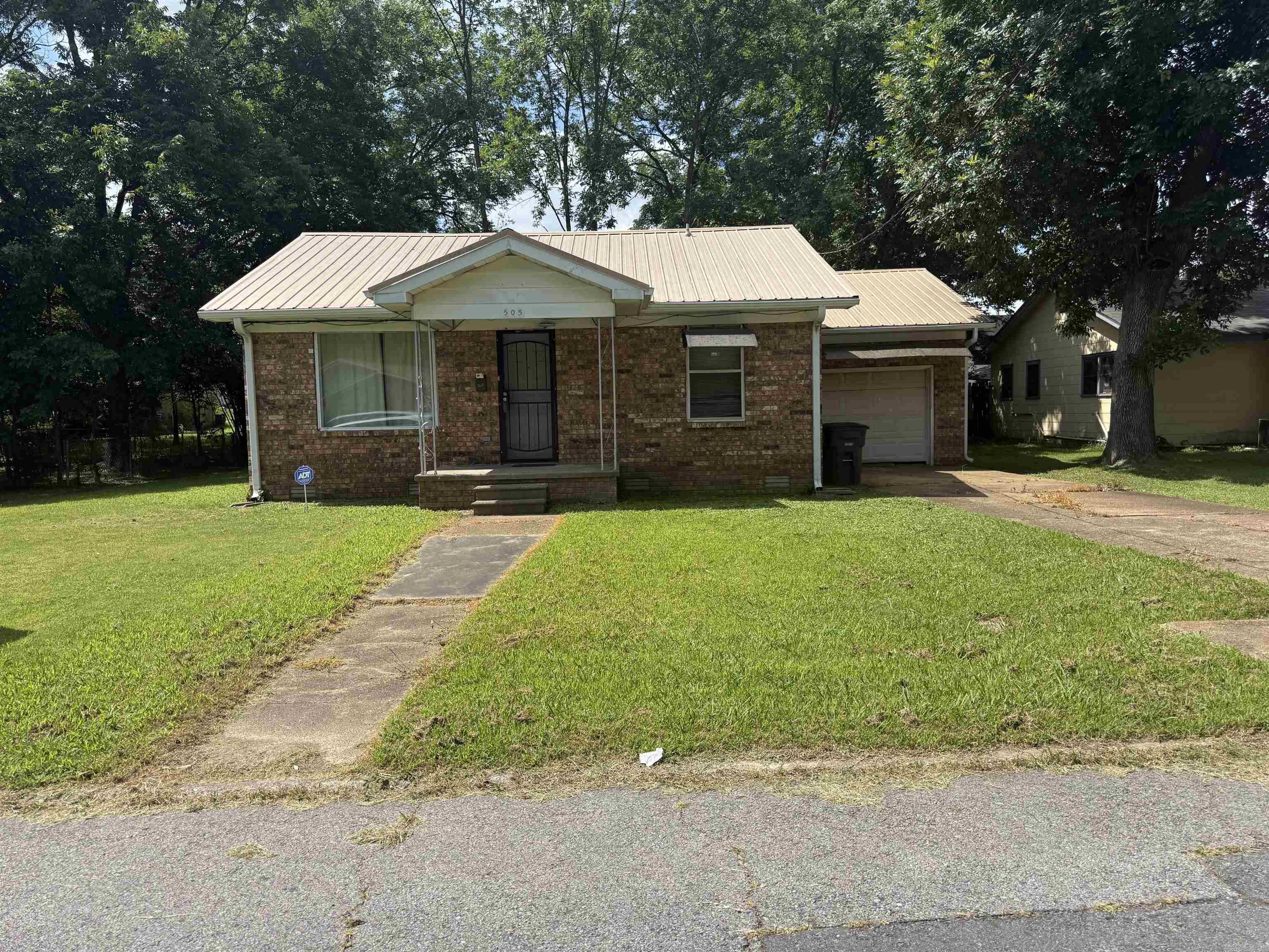 505 W Park  Searcy, AR